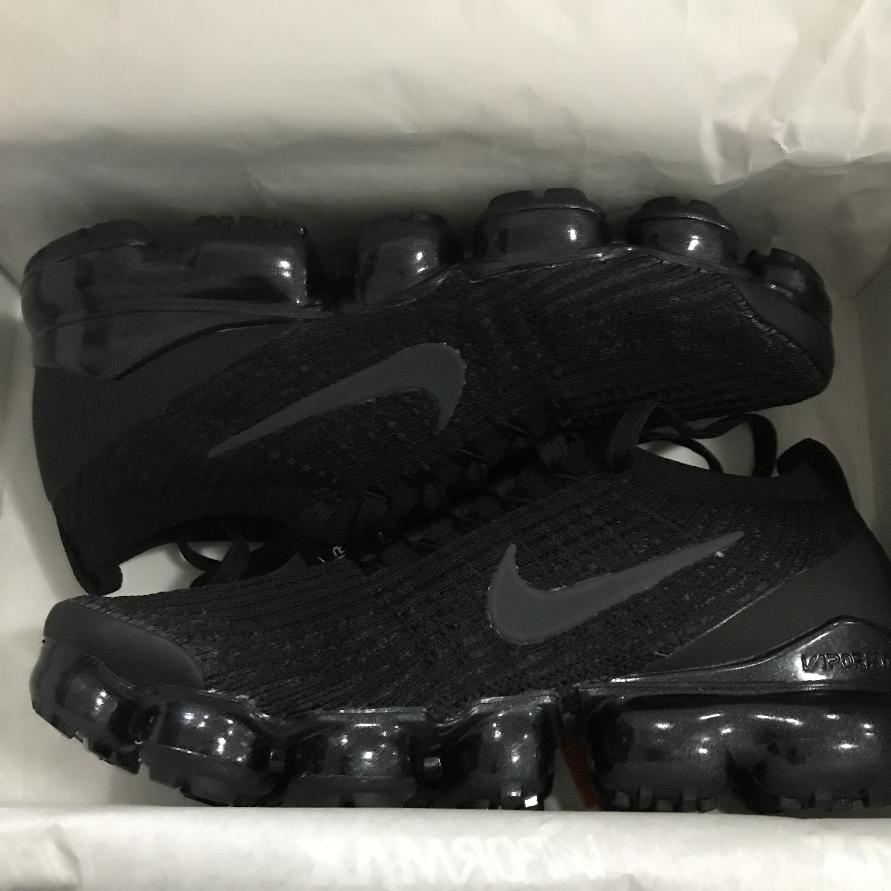 Nike Air VaporMax Flyknit 3.0 Triple Black 착용 스타일 - 3