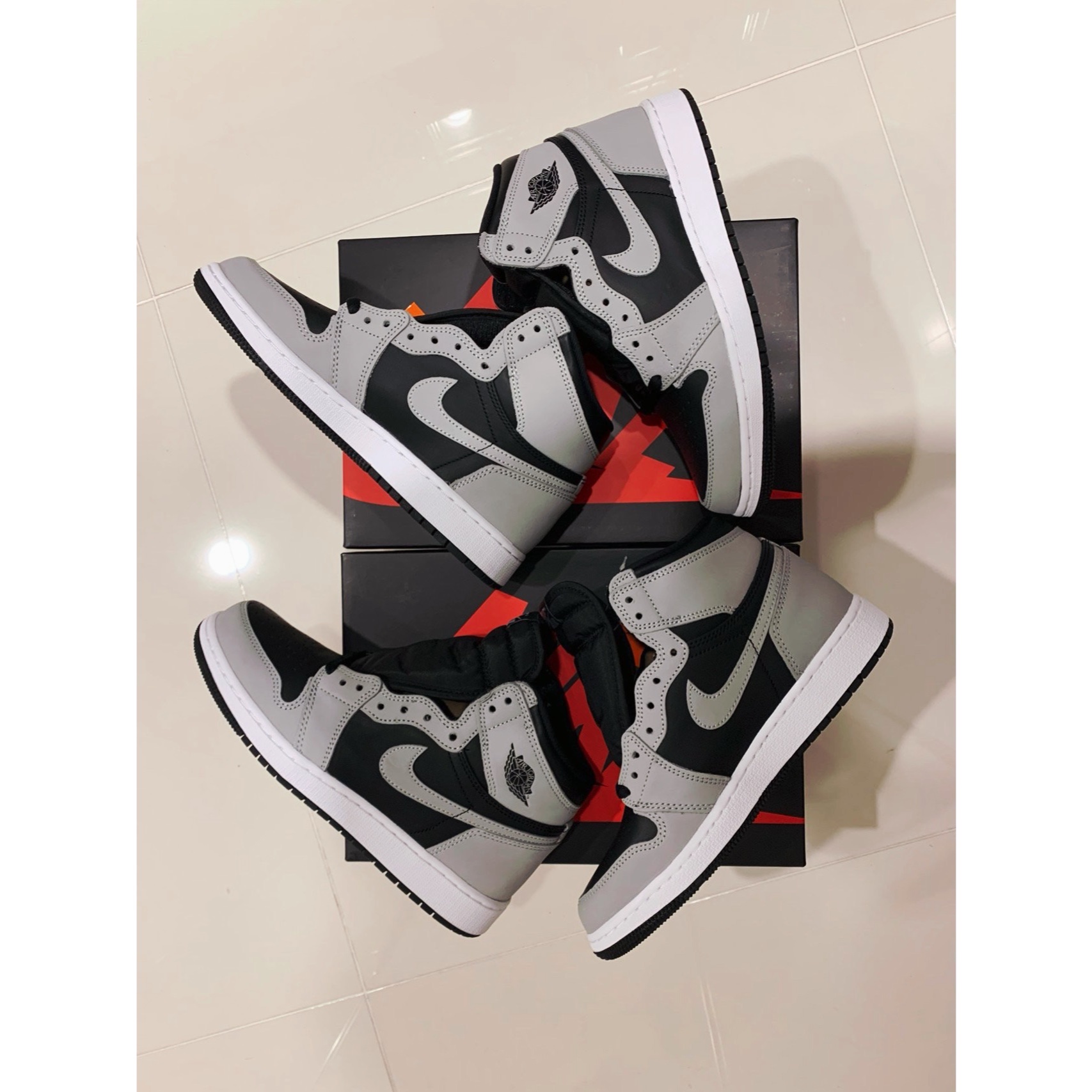 (GS) Jordan 1 Retro High OG Shadow 2.0, Jordan 1 Retro High OG Shadow 2.0 착용 스타일 - 4