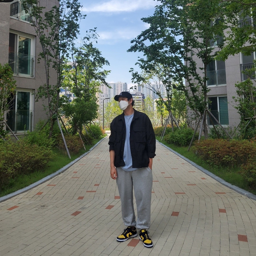 Nike Dunk Low Retro Varsity Maize, (GS) Nike Dunk Low Varsity Maize 착용 스타일 - 1