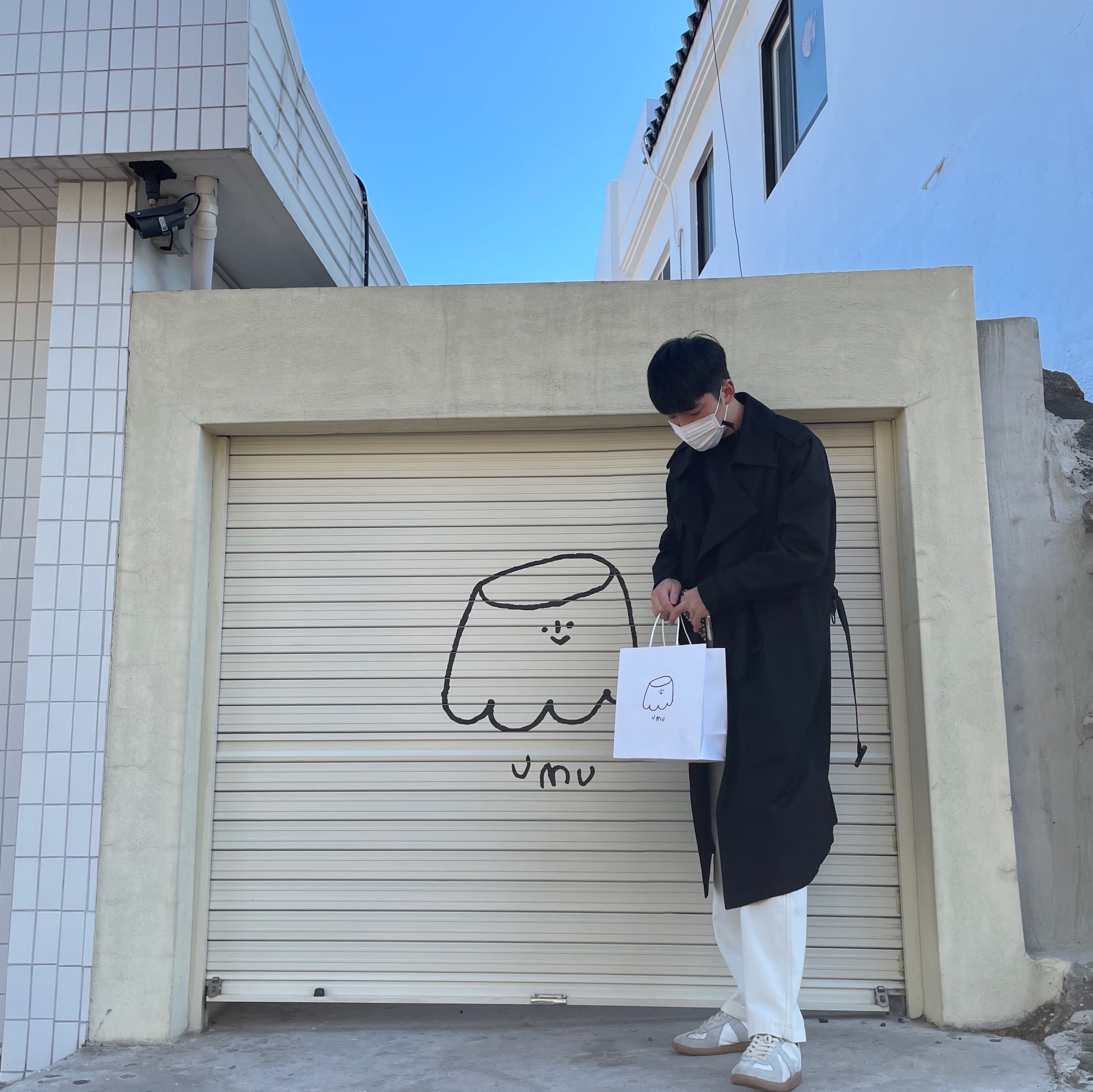 Maison Margiela Calfskin Replica Sneakers 착용 스타일