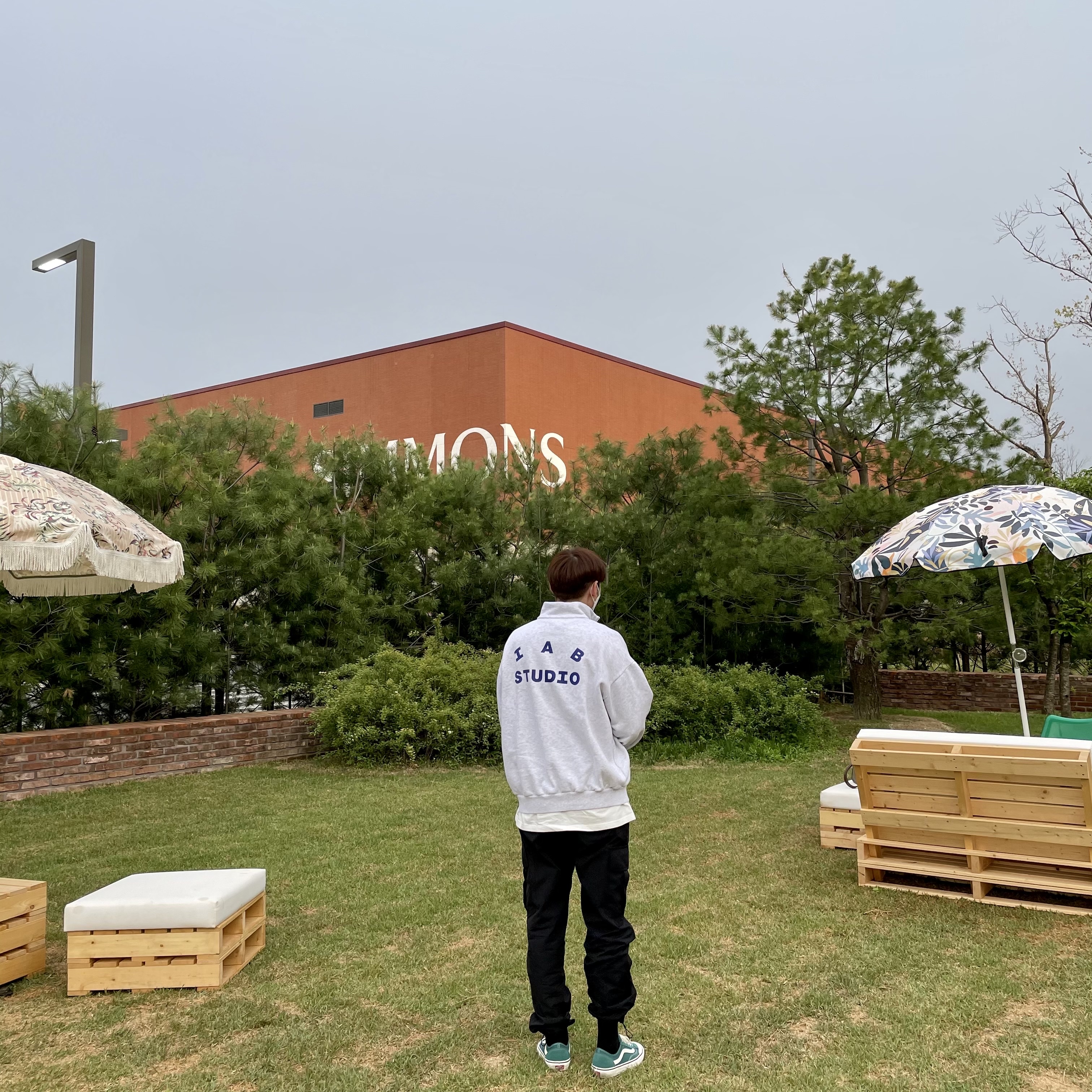 IAB Studio Half Zip Pullover Light Gray, Vans Style 36 Decon Deep Jungle 착용 스타일 - 1