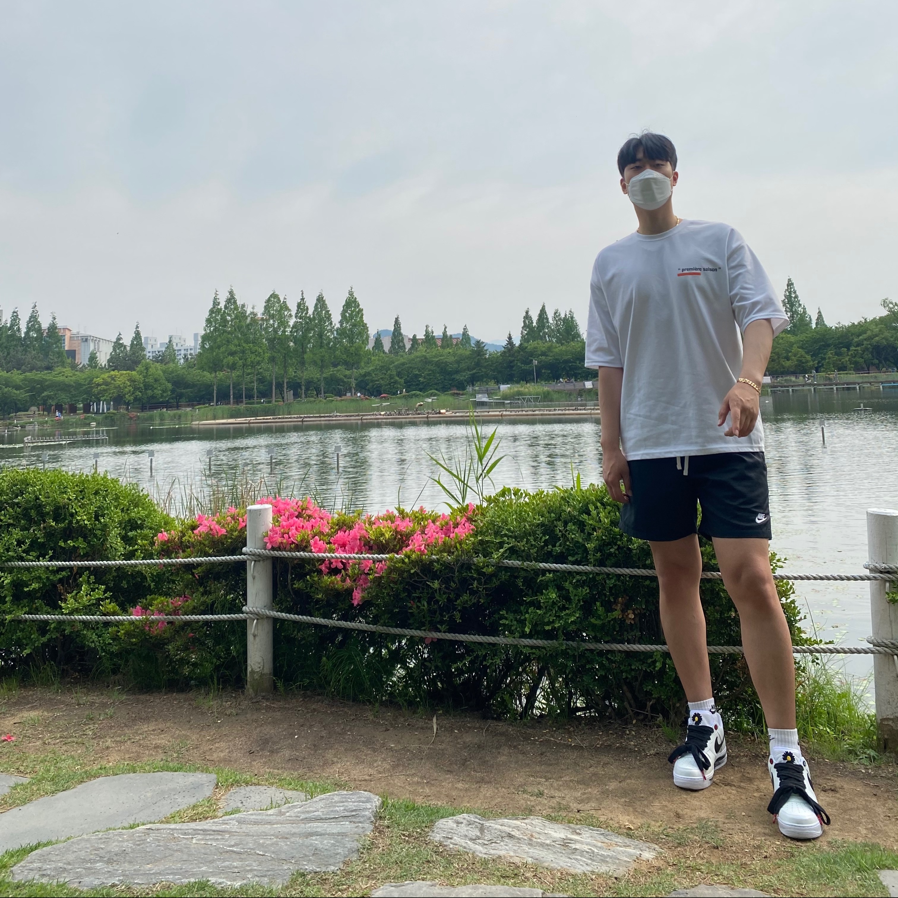 Nike x Peaceminusone Air Force 1 Low Para-Noise 2.0 착용 스타일