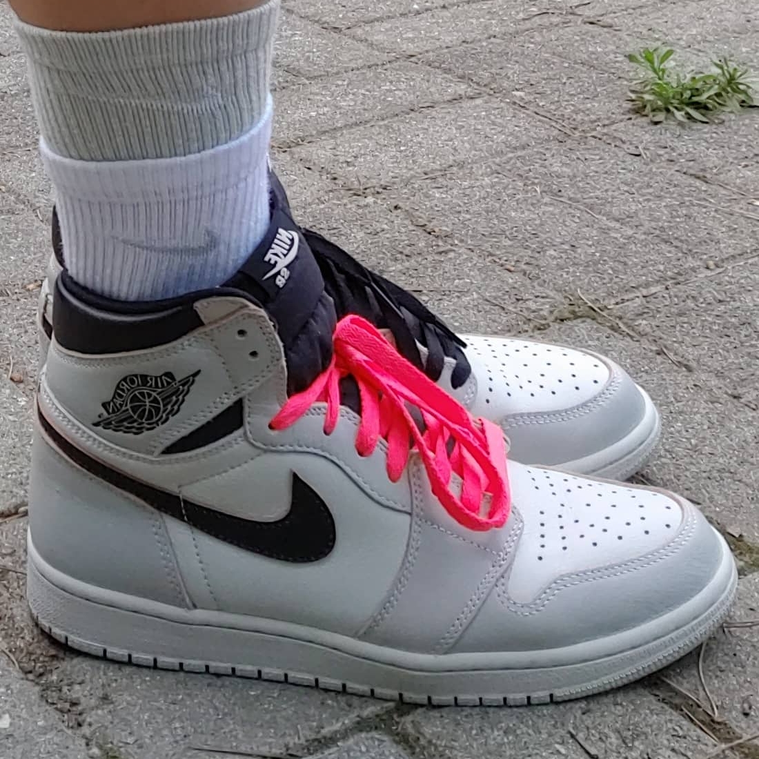 Jordan 1 Retro High OG Defiant SB NYC to Paris 착용 스타일 - 3