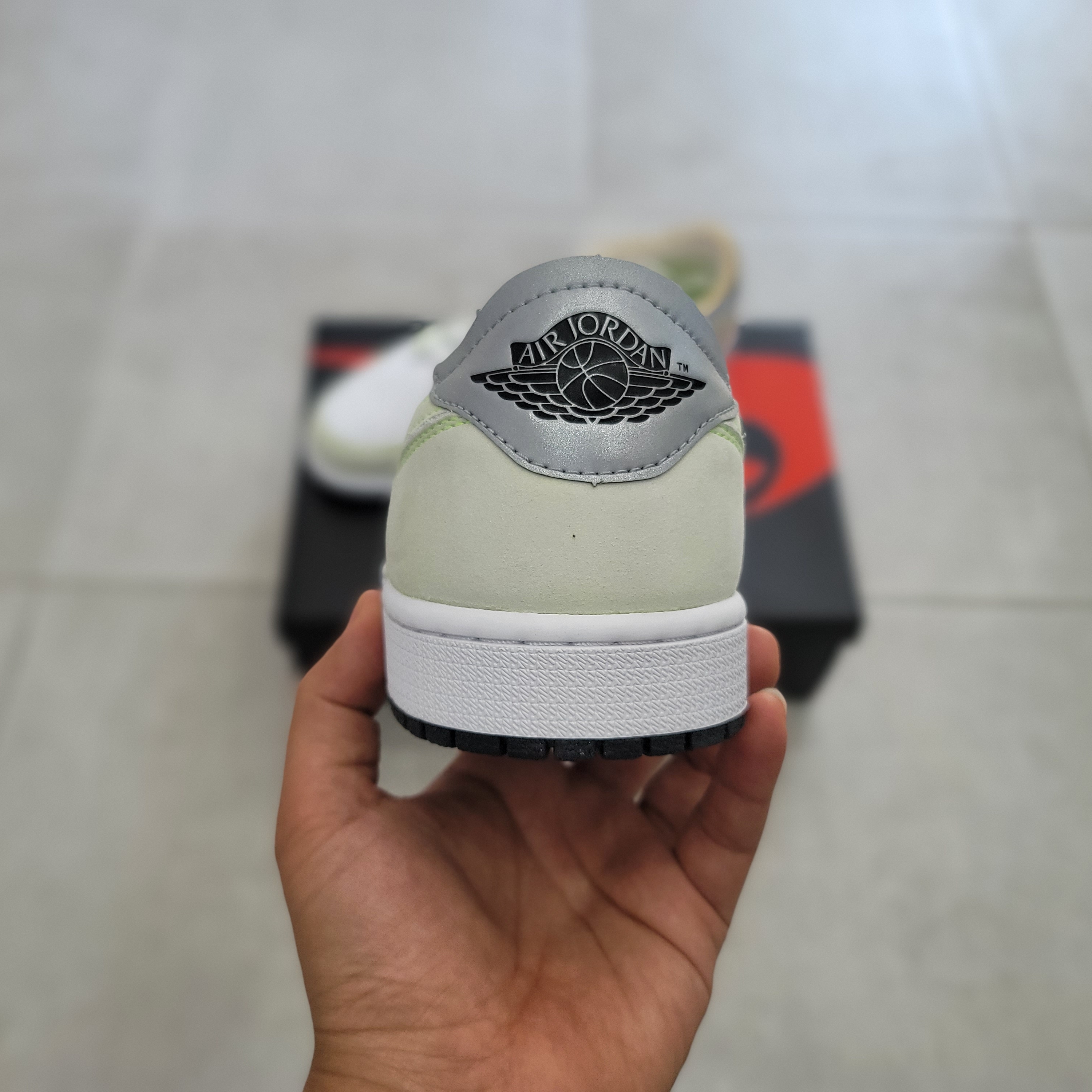 Jordan 1 Low OG Ghost Green 착용 스타일 - 4