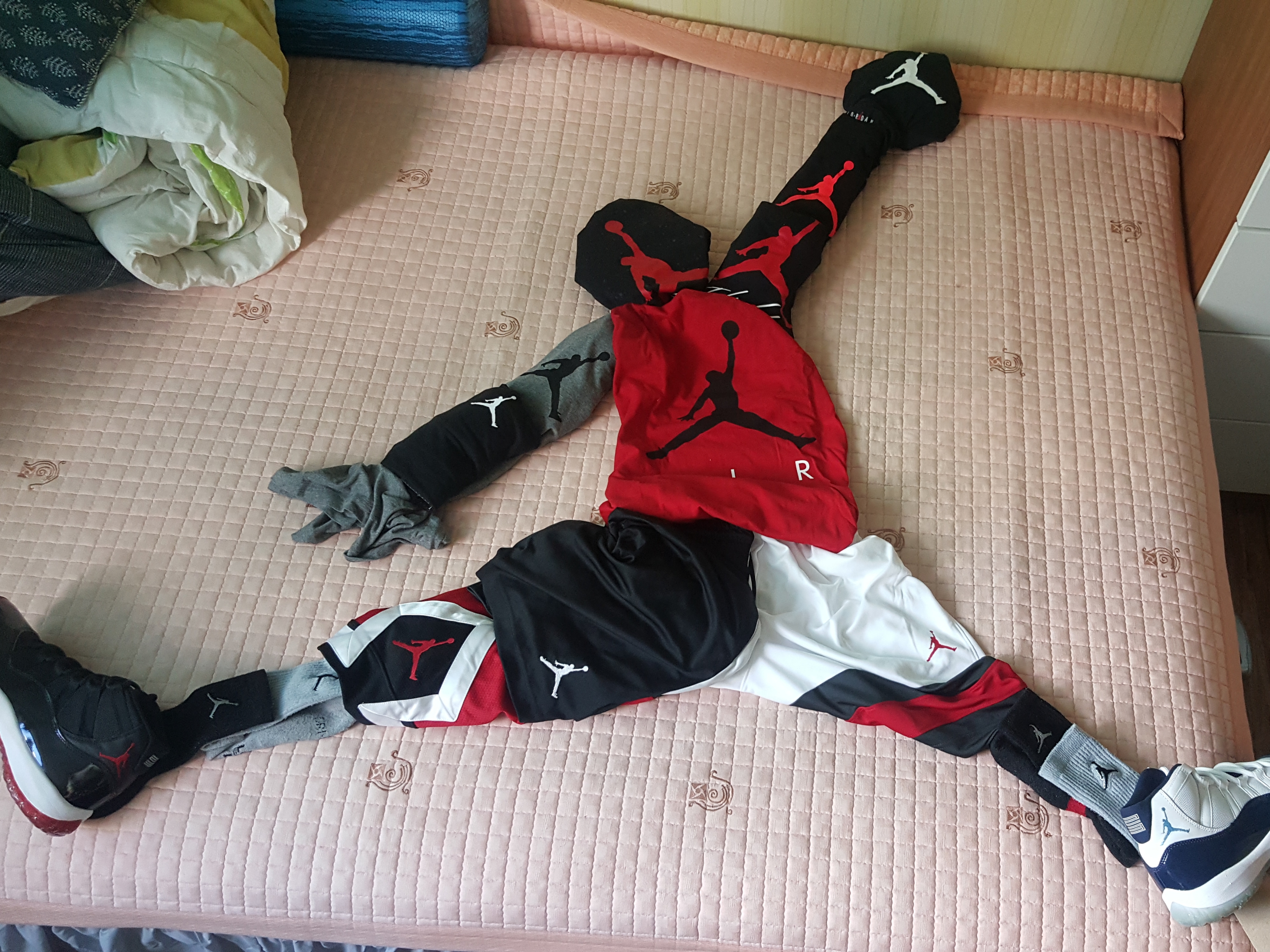 Jordan 11 Retro Bred 2019, Jordan 11 Retro Win Like 82 UNC 착용 스타일