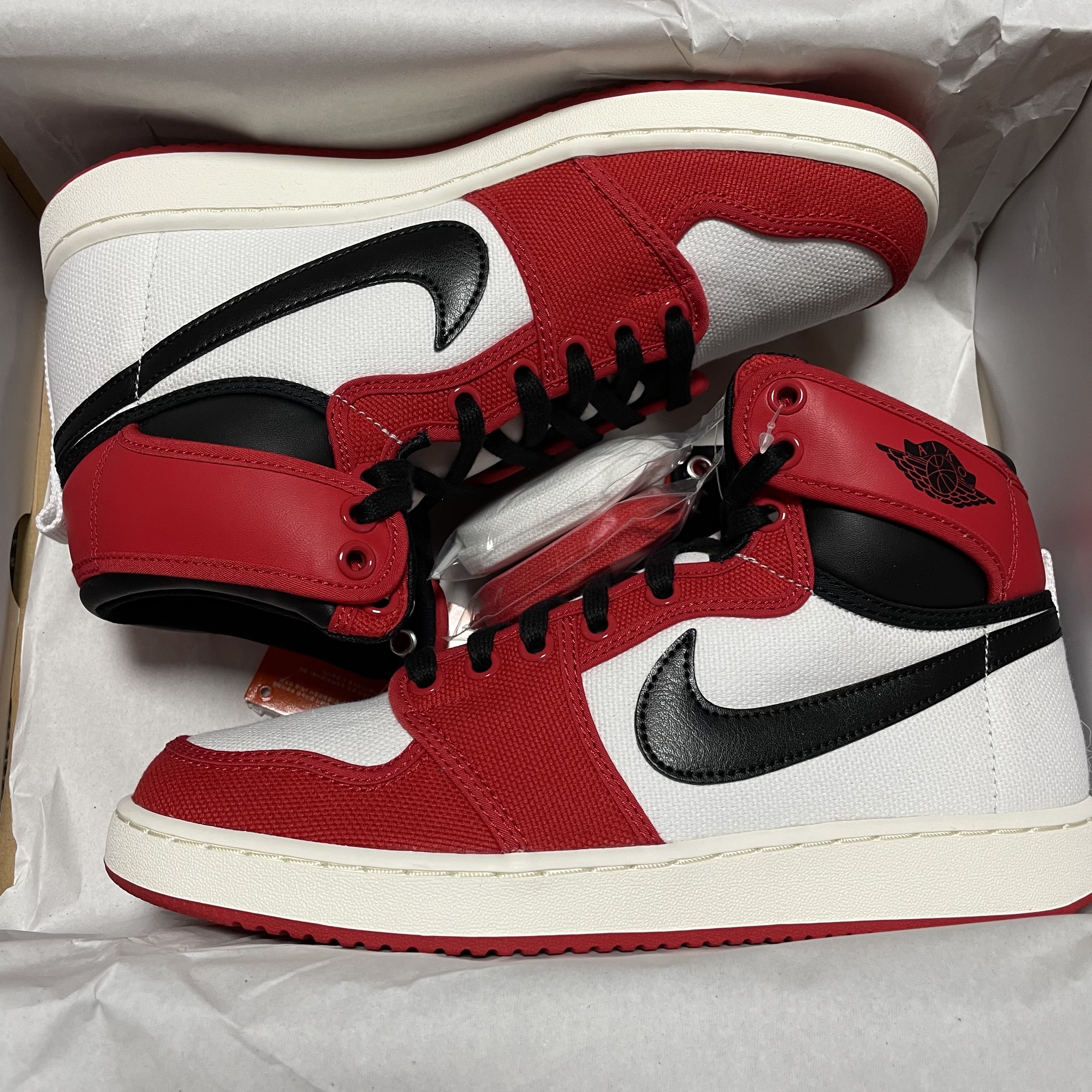 Jordan 1 KO Chicago 2021 착용 스타일 - 3