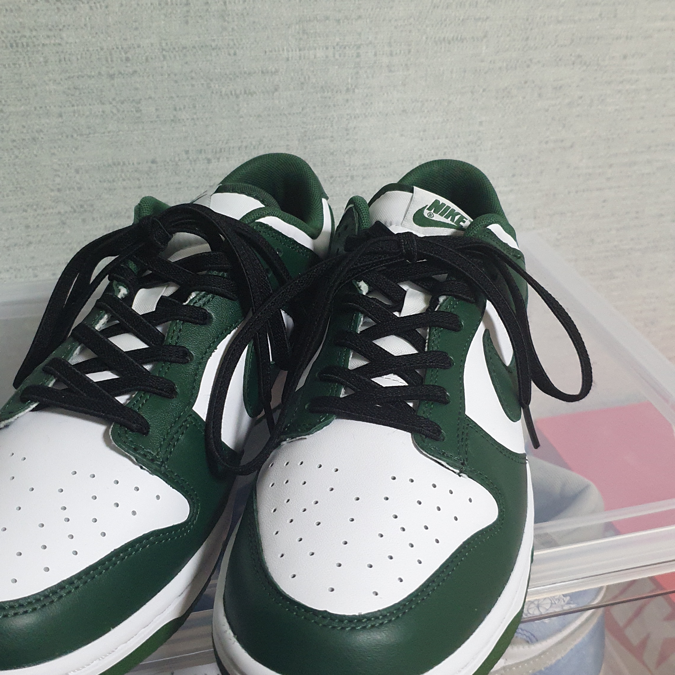 Nike Dunk Low Retro Varsity Green 착용 스타일
