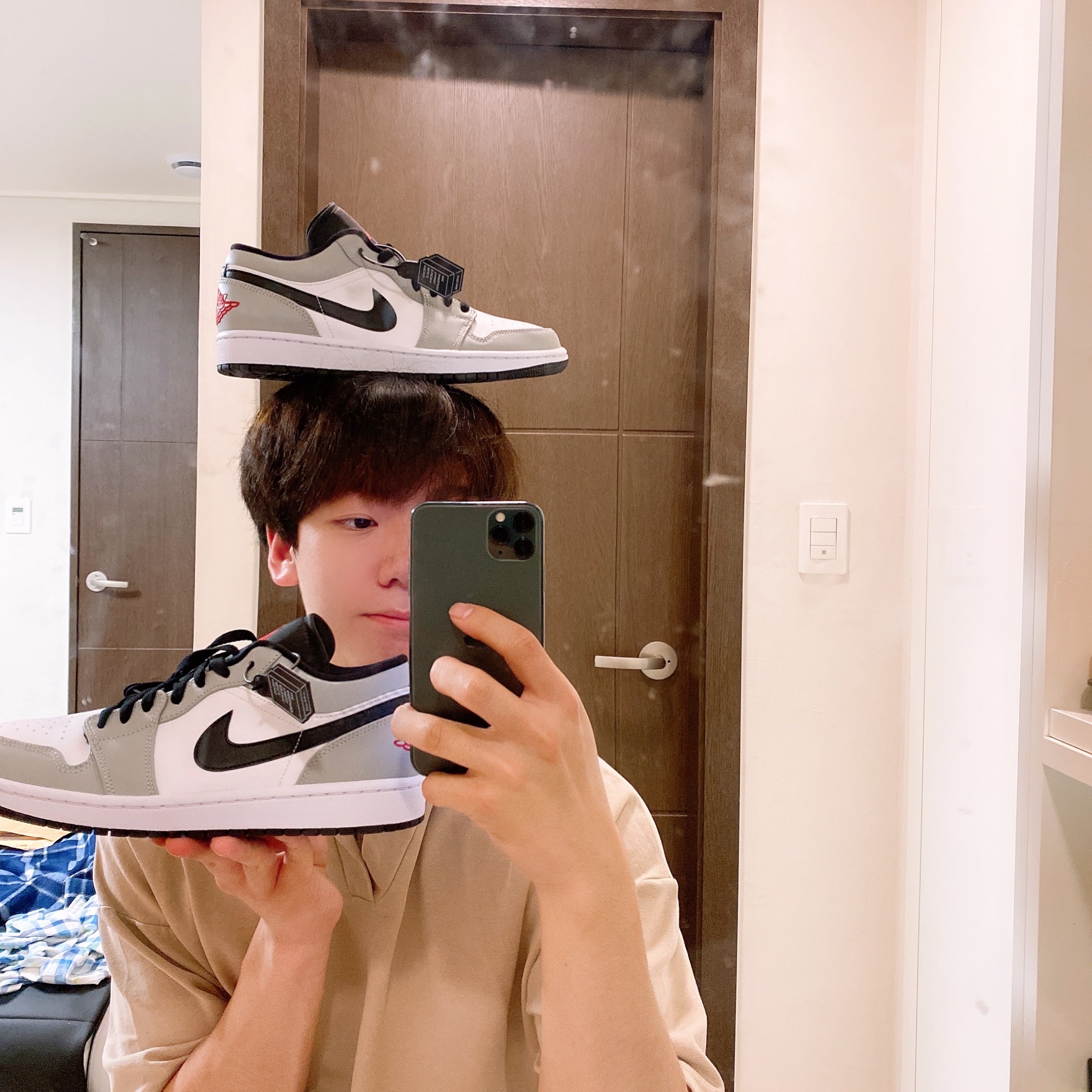 Jordan 1 Low Light Smoke Grey 착용 스타일 - 1