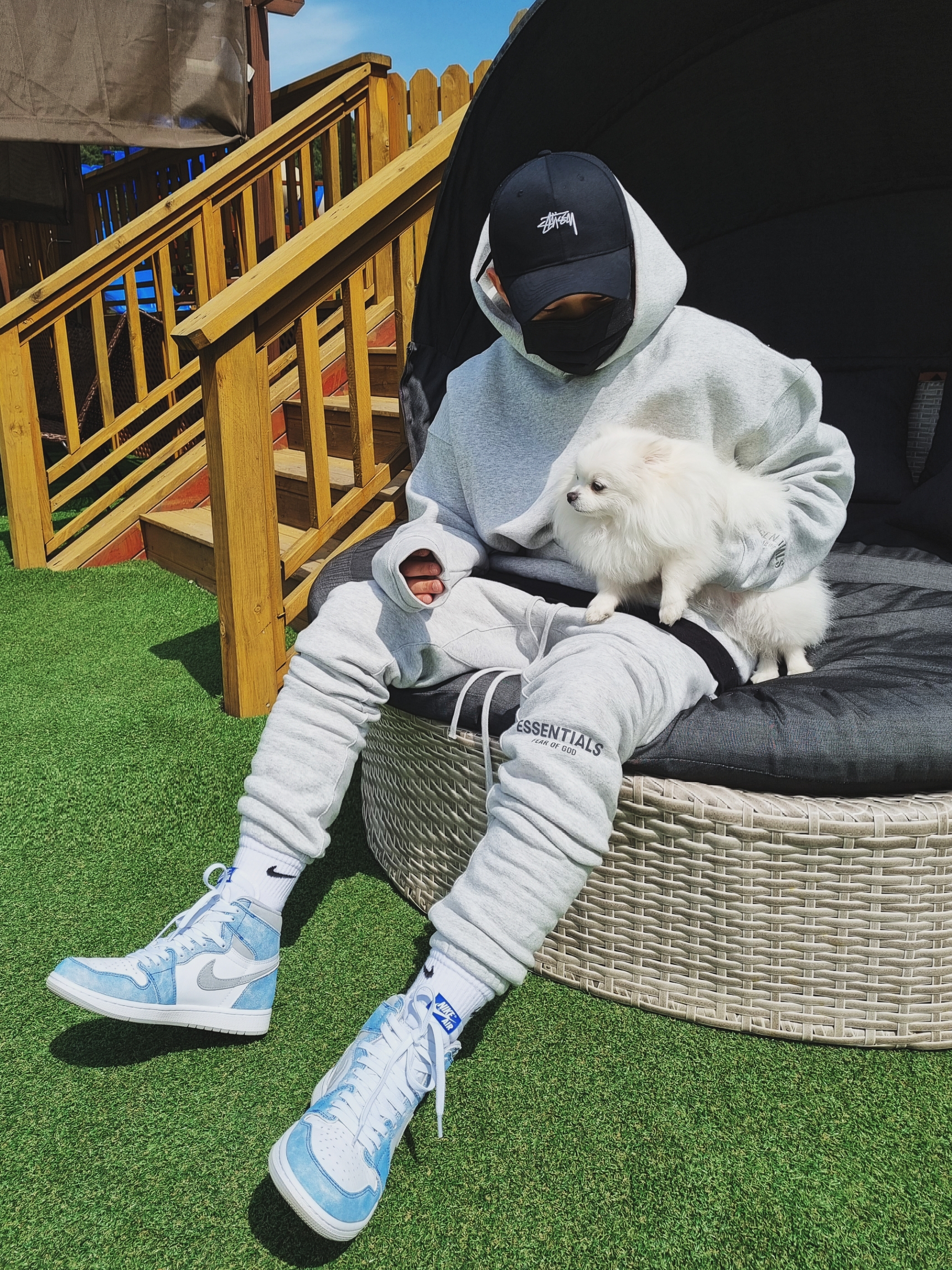 Essentials Sweatpants Heather Grey - 20FW, Jordan 1 Retro High OG Hyper Royal 착용 스타일