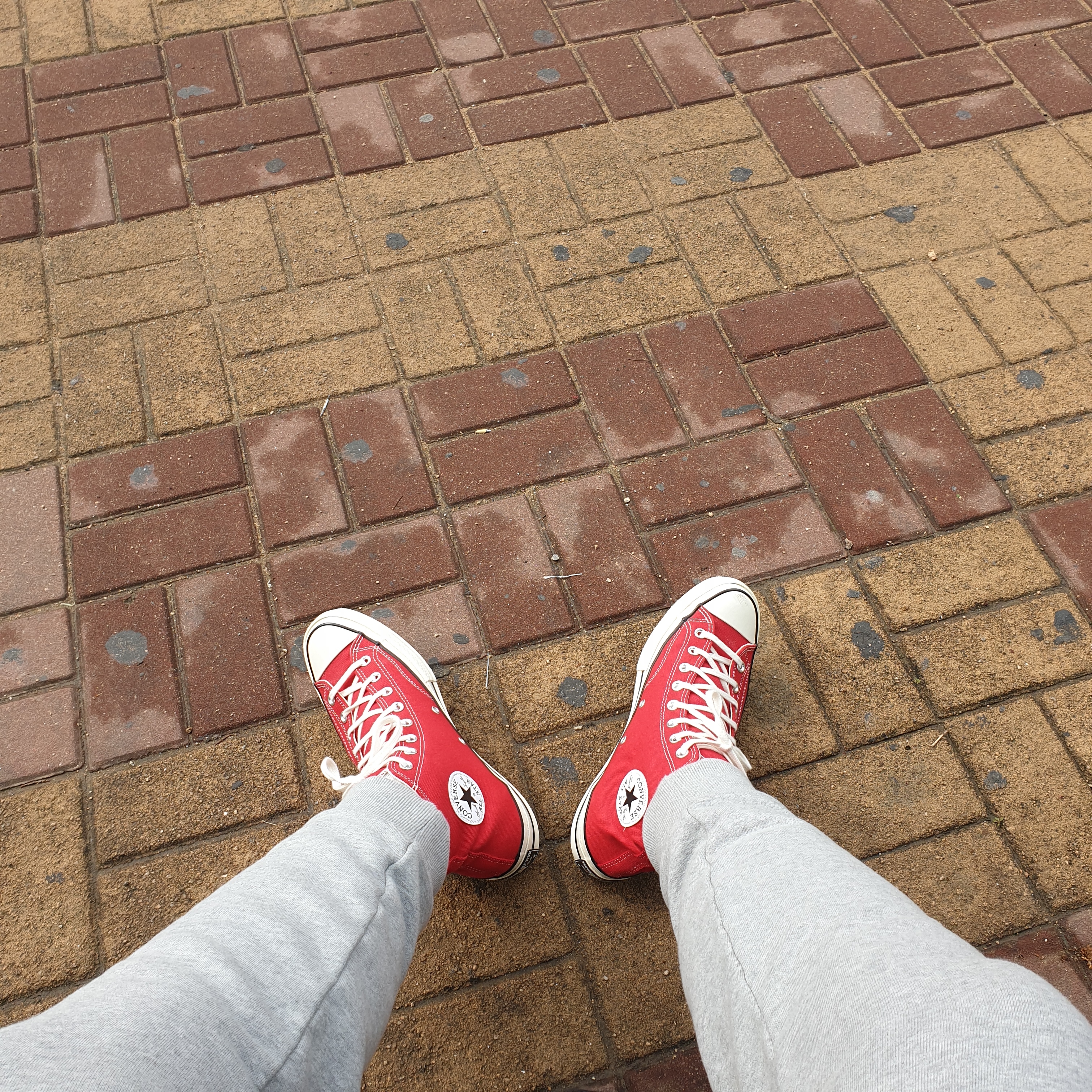 Converse Chuck 70 High Enamel Red 착용 스타일 - 3