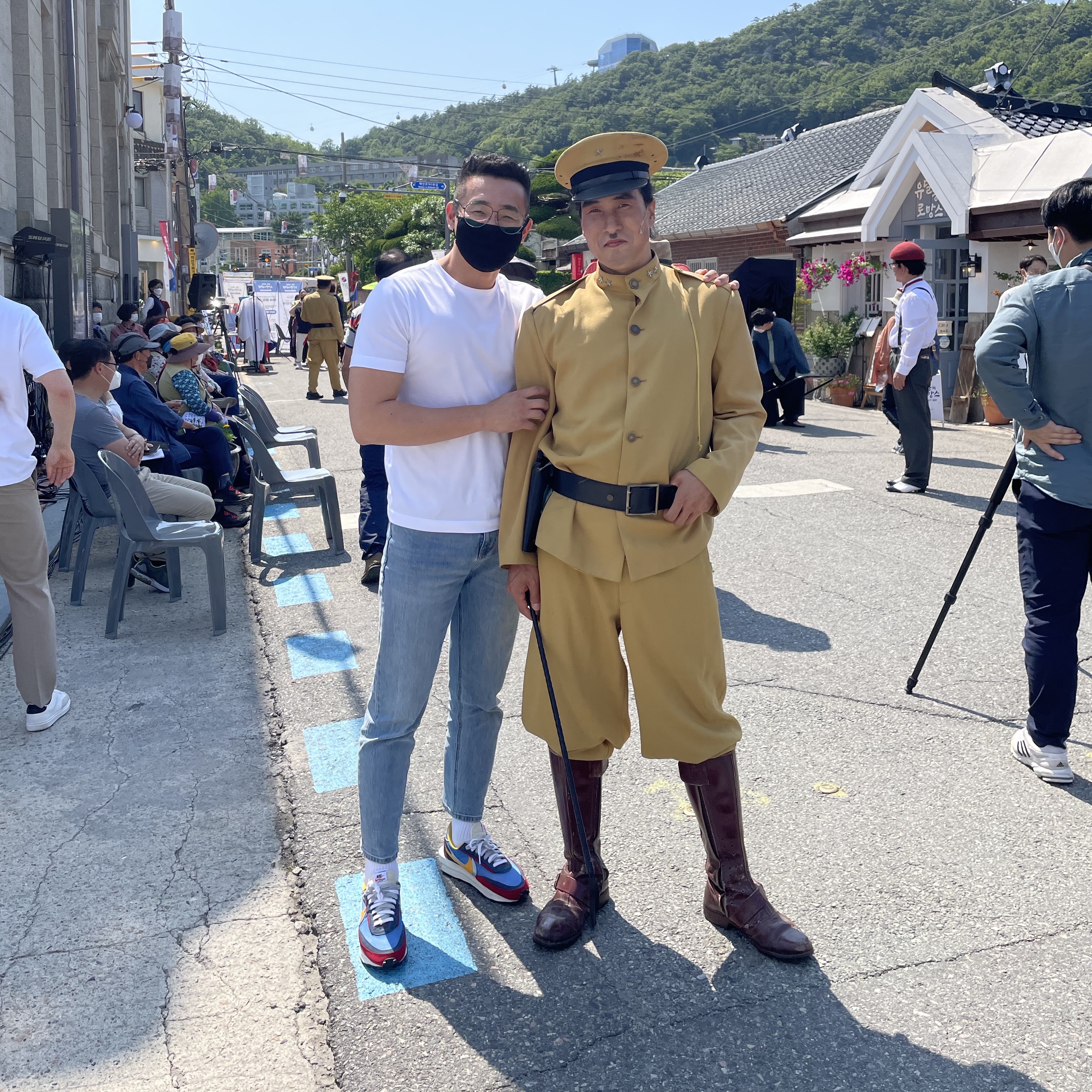 Nike x Sacai LDWaffle Blue Multi 착용 스타일