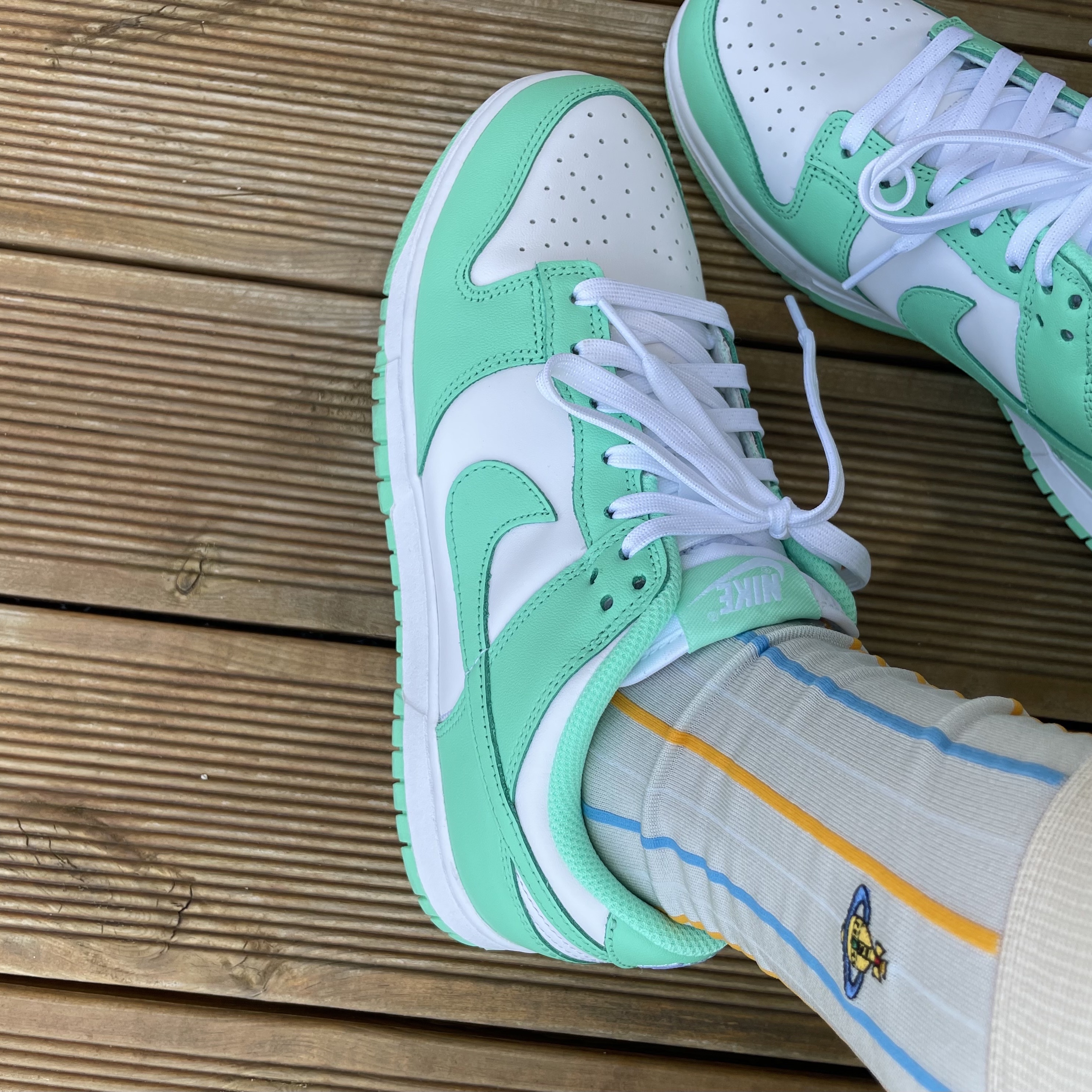 (W) Nike Dunk Low Green Glow 착용 스타일