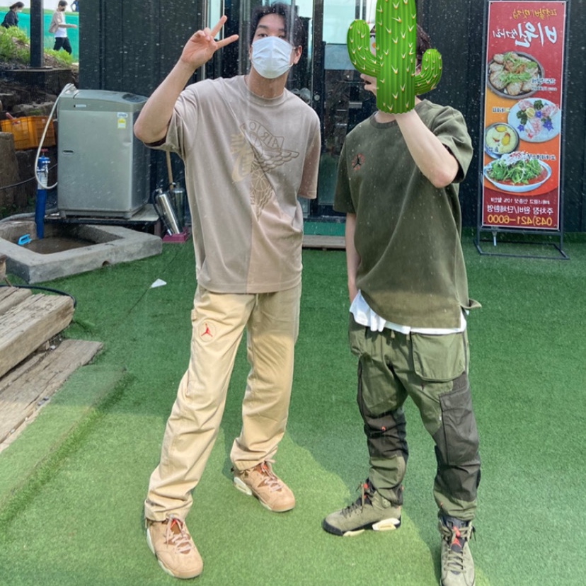 Jordan x Travis Scott S/S Top - Asia, Jordan x Travis Scott Canvas Pants - Asia 착용 스타일