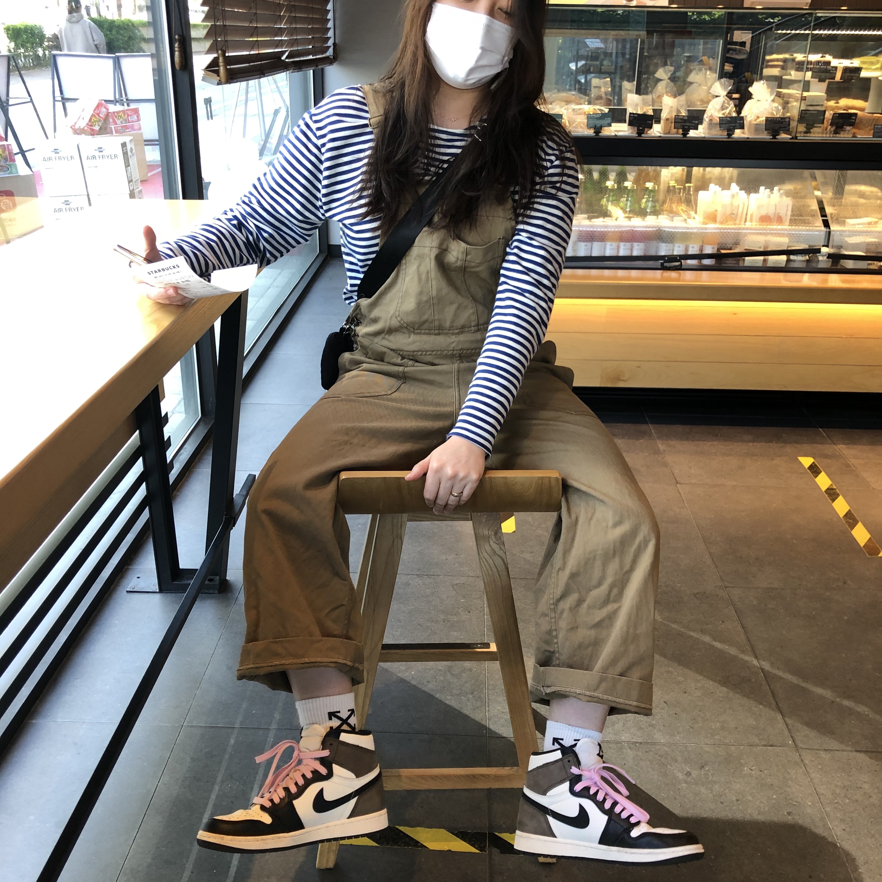 Jordan 1 Retro High OG Black Mocha, (GS) Jordan 1 Retro High OG Black Mocha 착용 스타일
