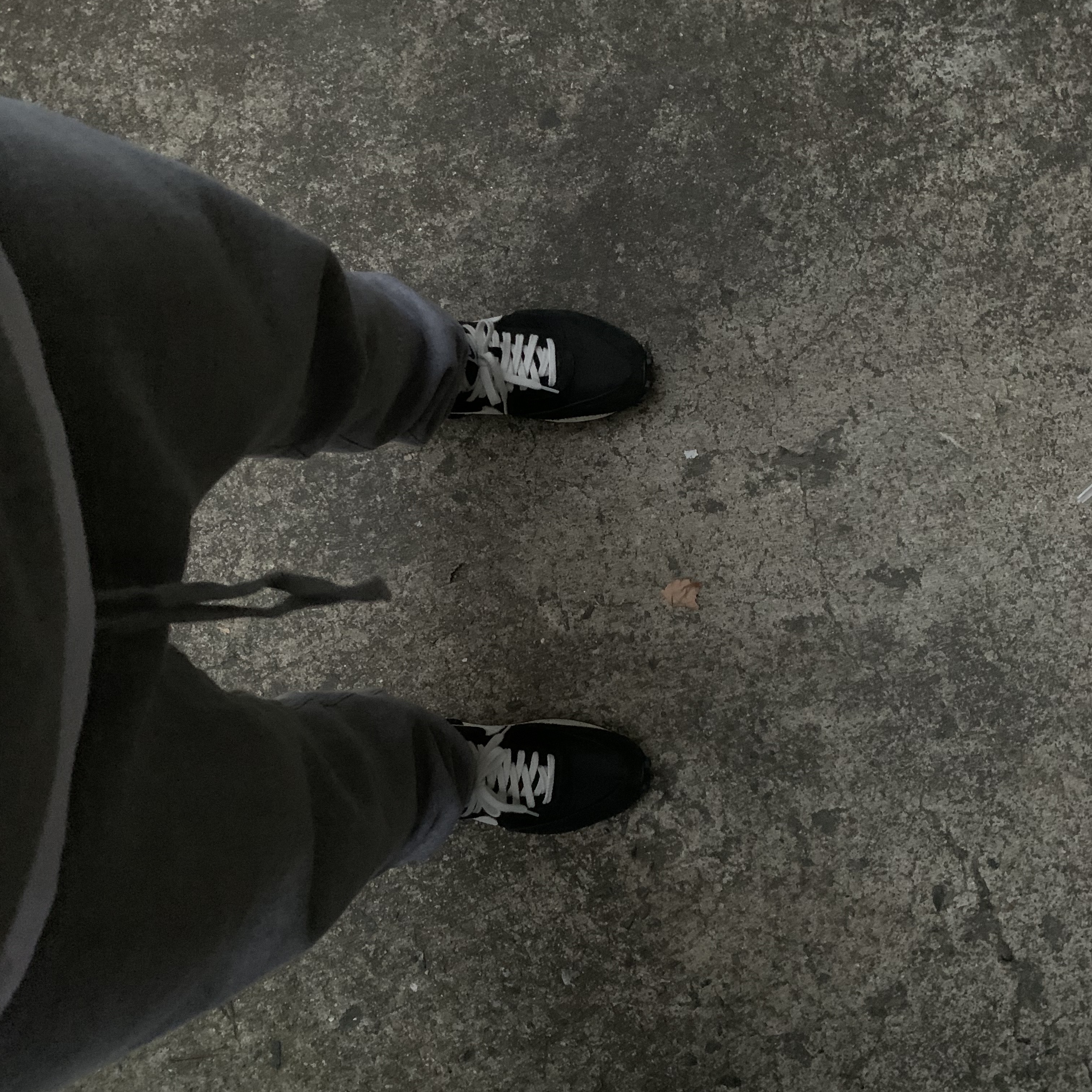 Nike x Undercover Daybreak Black, Essentials Sweatpants Heather Grey - 20FW 착용 스타일