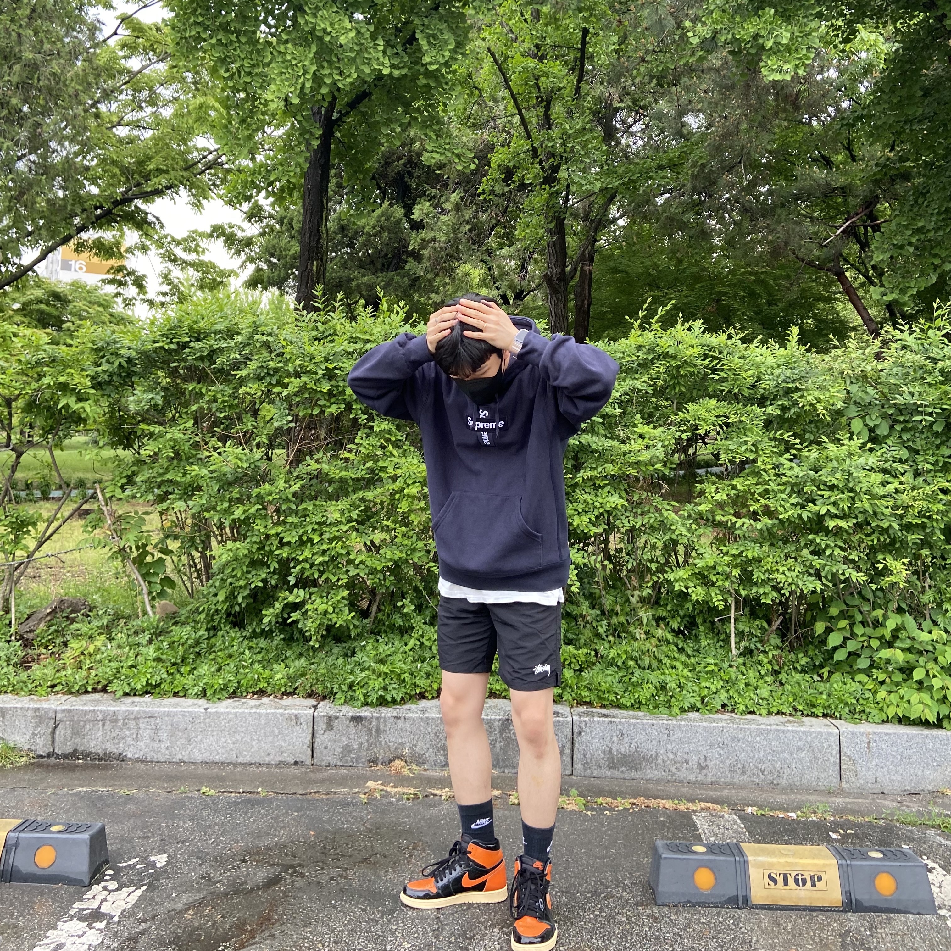 Jordan 1 Retro High Shattered Backboard 3.0, Supreme Cross Box Logo Hooded Sweatshirt Navy - 20FW 착용 스타일
