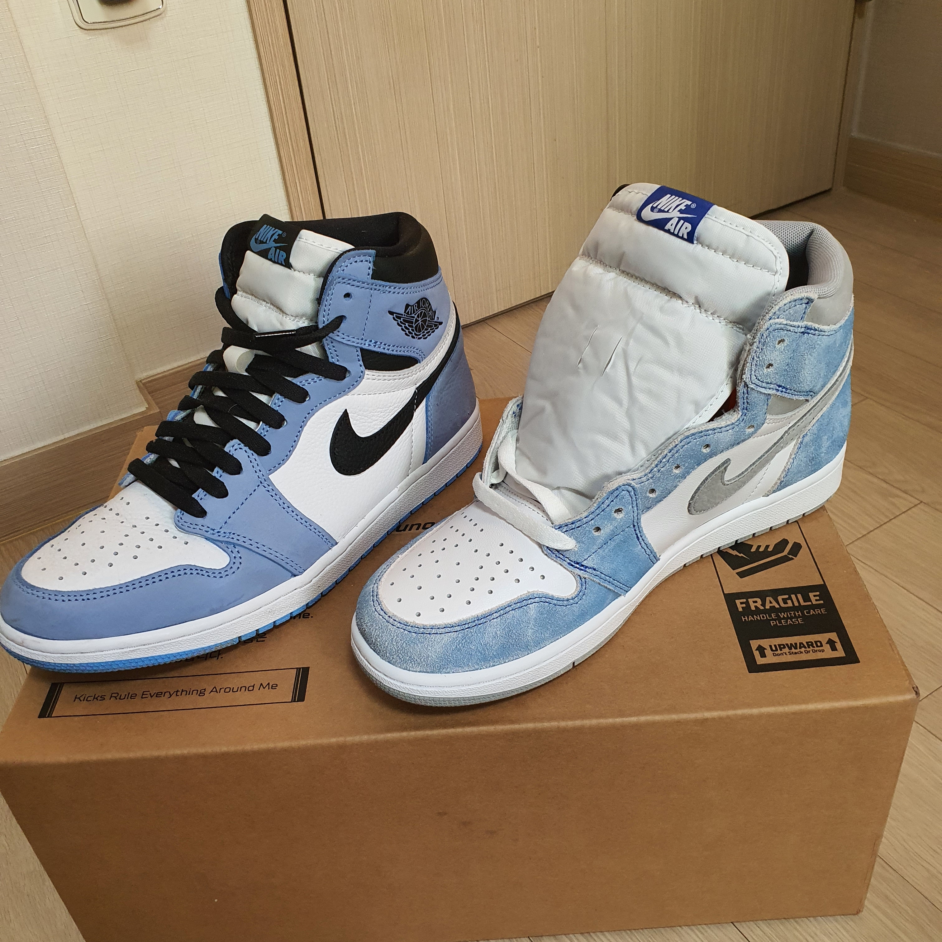 Converse x Off-White Chuck 70 High V2 2021, Jordan 1 Retro High OG Hyper Royal 착용 스타일 - 2
