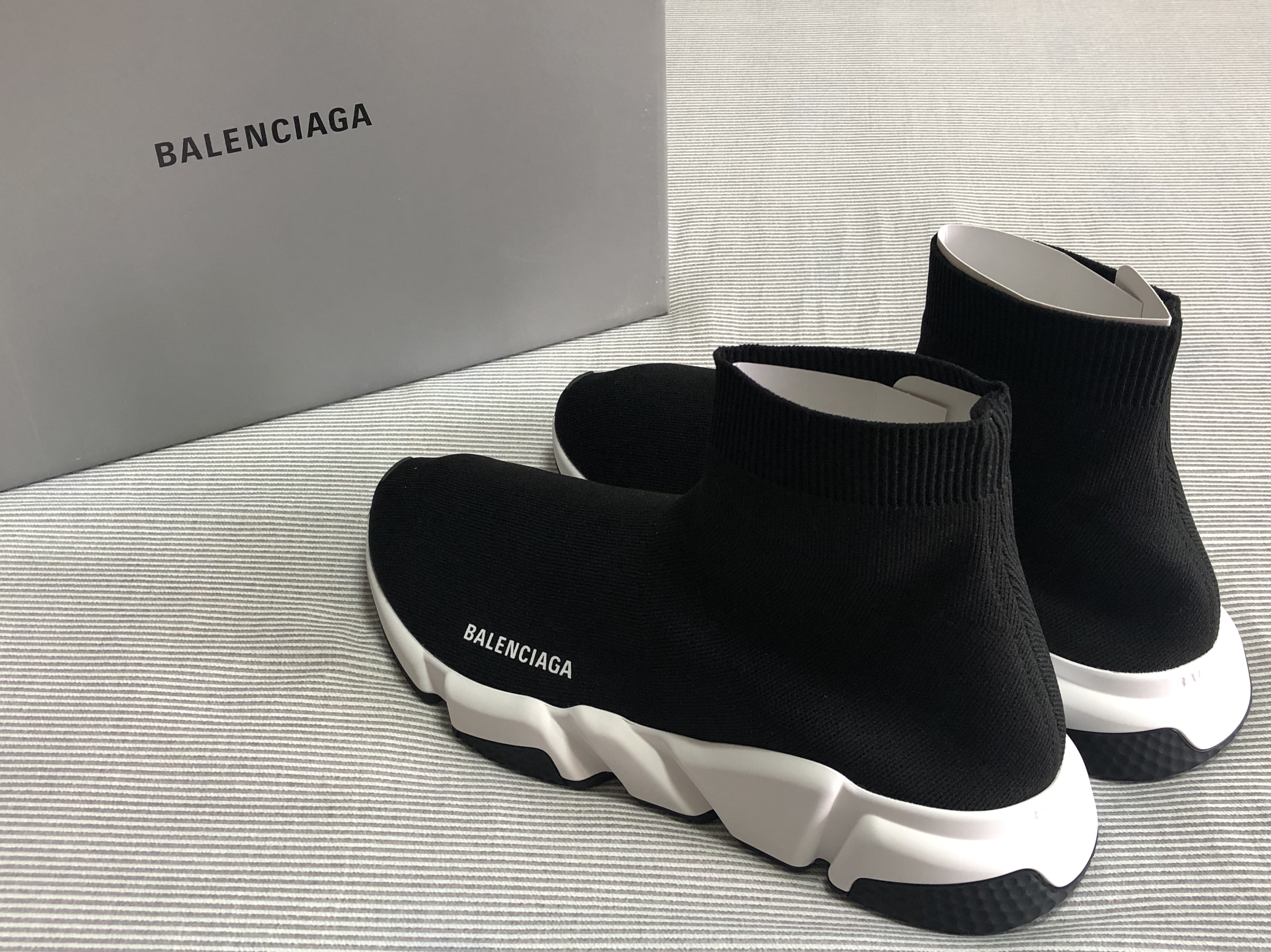 Balenciaga Speed Trainer Black White 2020 착용 스타일