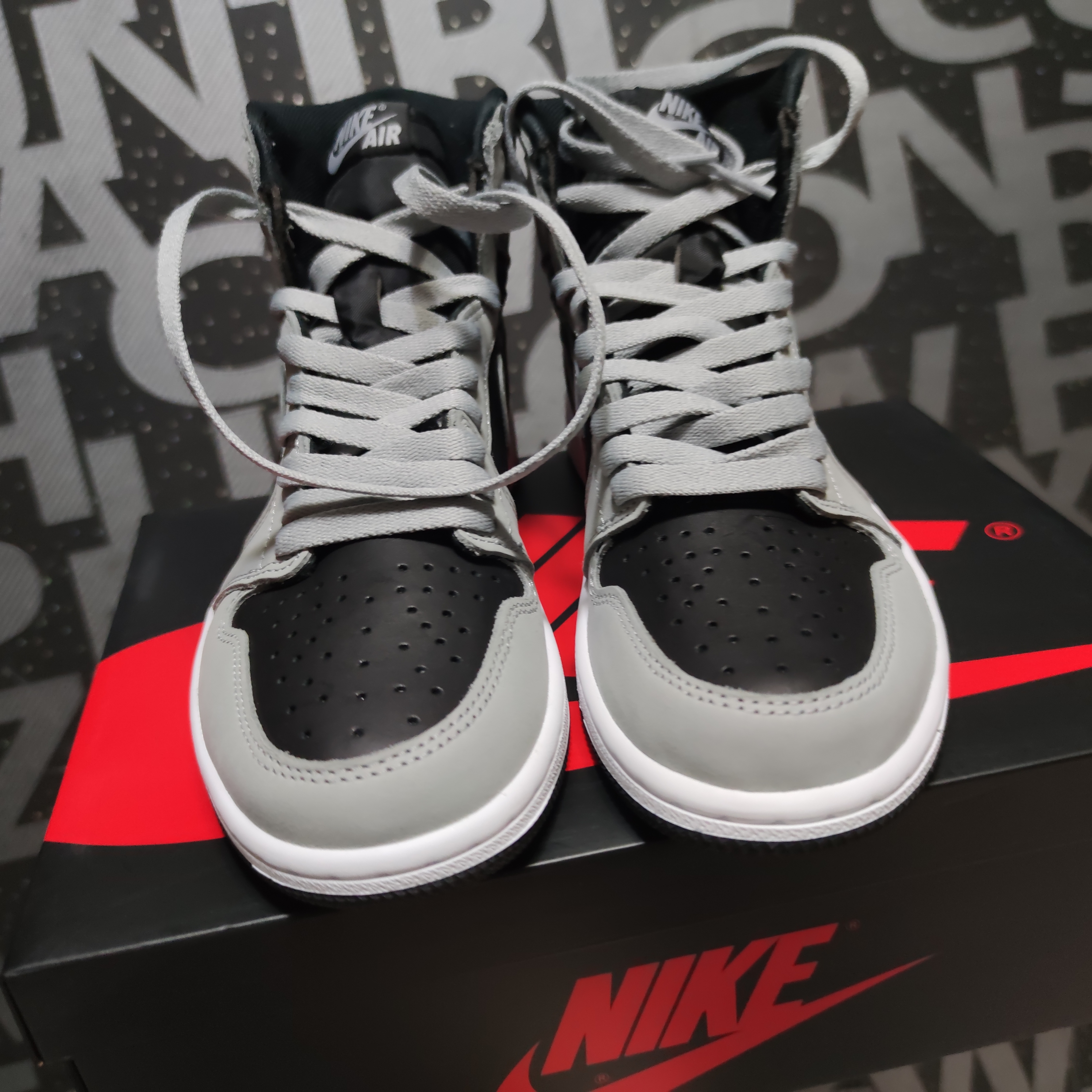 Jordan 1 Retro High OG Shadow 2.0 착용 스타일 - 1