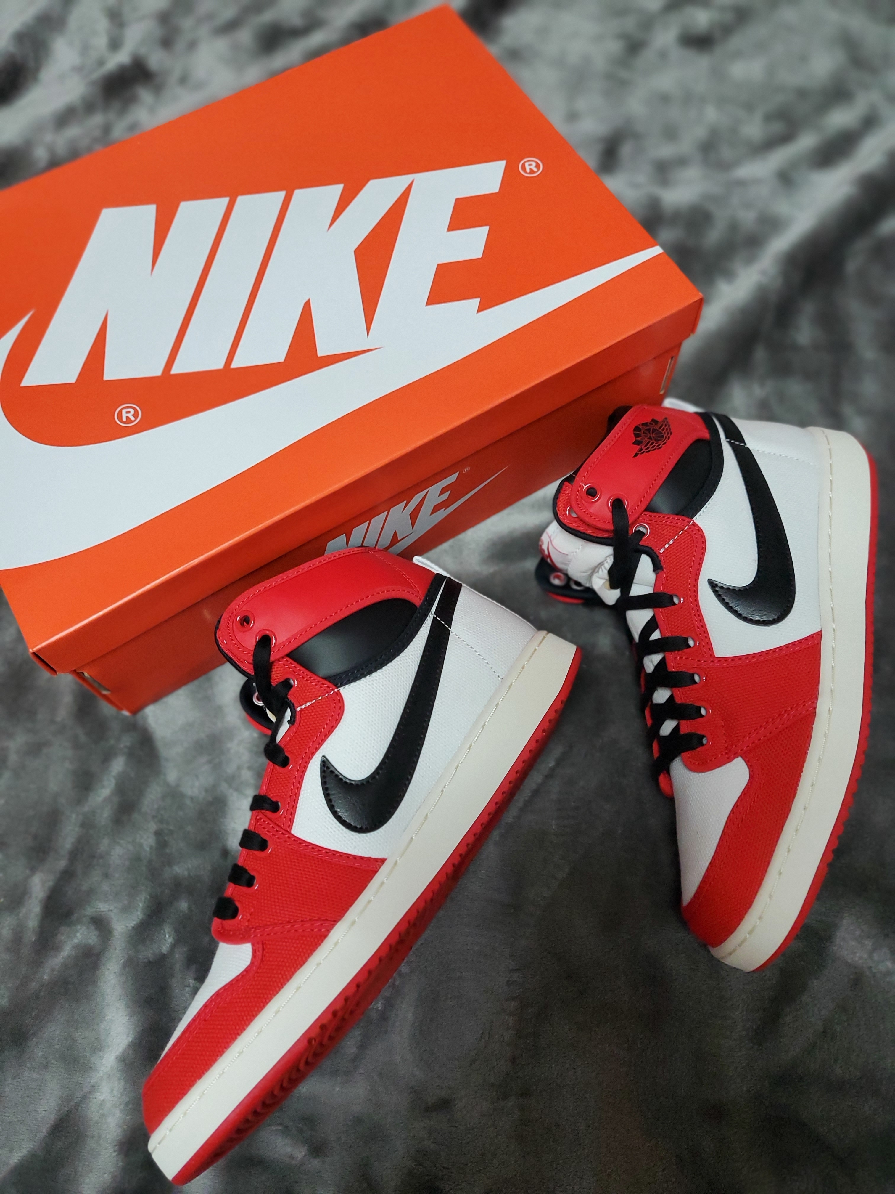 Jordan 1 KO Chicago 2021 착용 스타일 - 3
