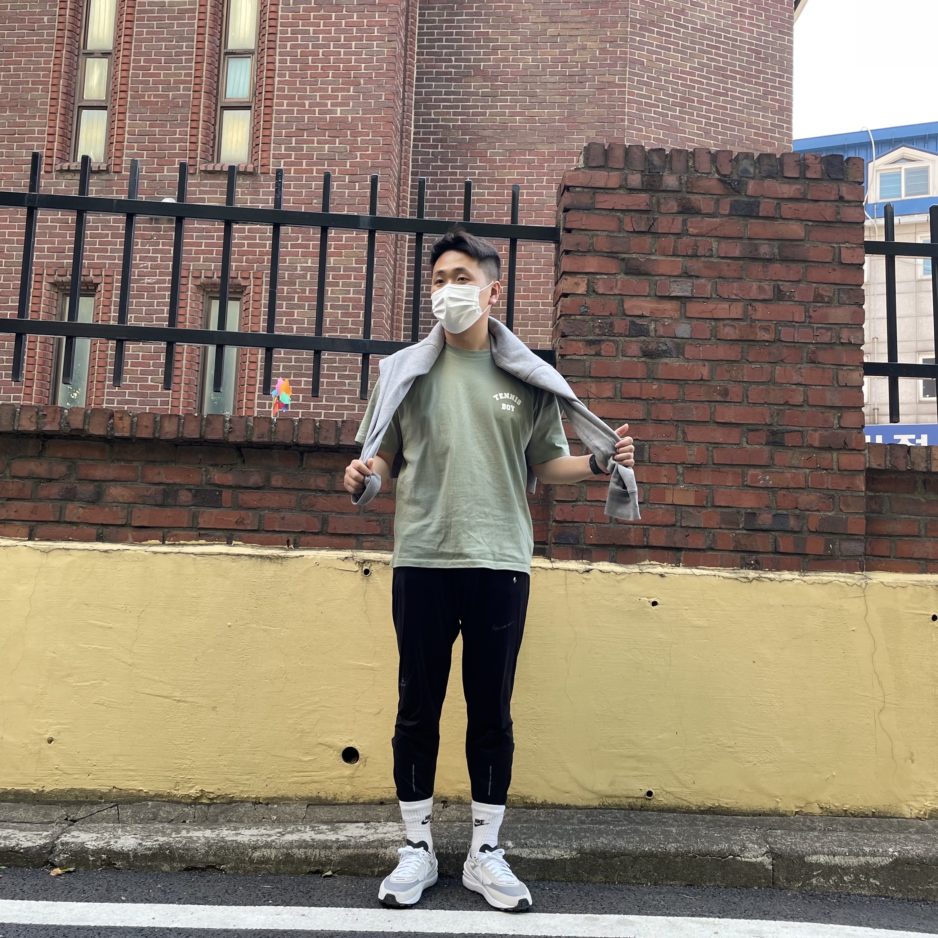 Nike Waffle One Infinite Lilac 착용 스타일 - 1