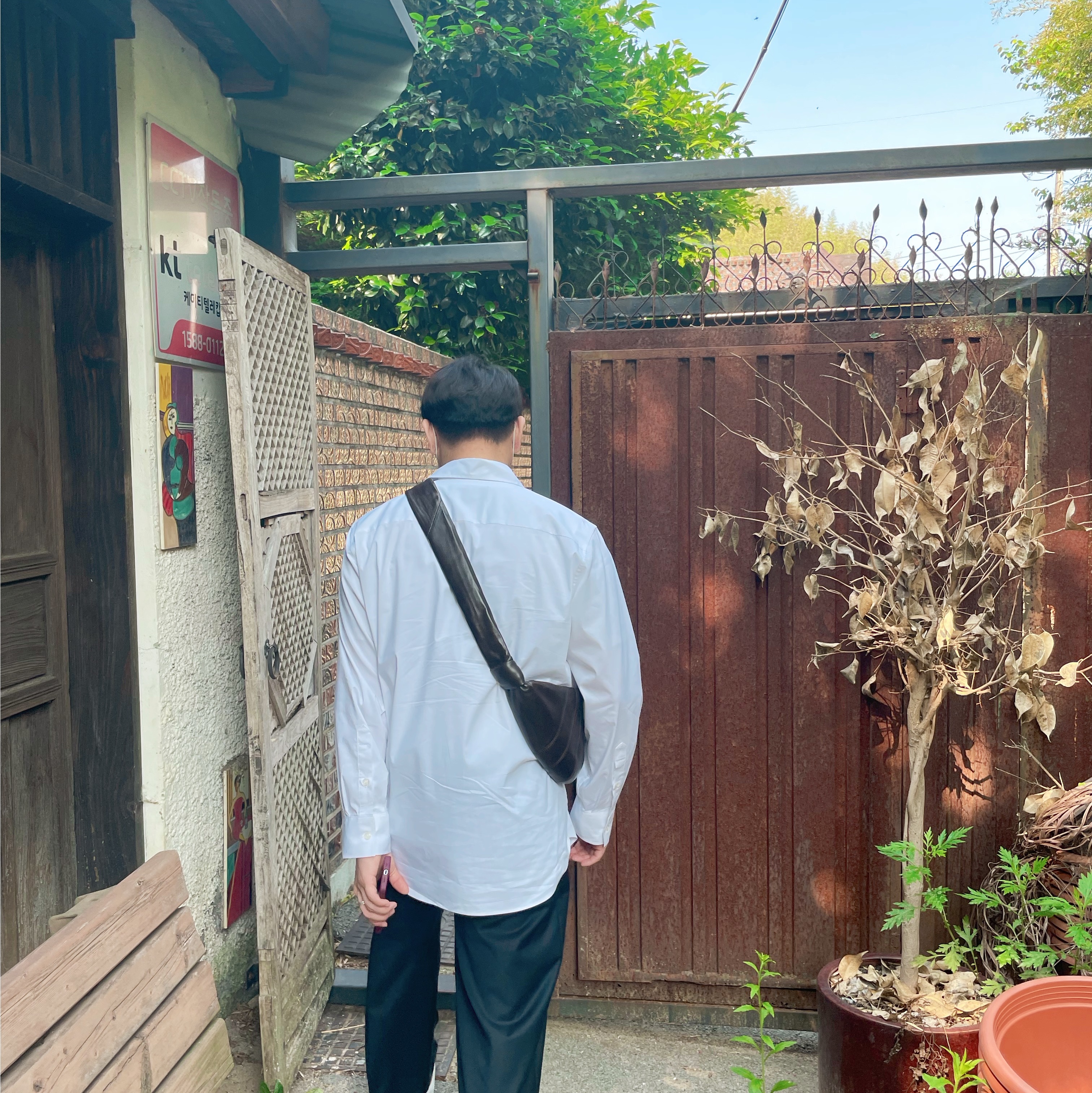 Maison Margiela Replica Paint Drop Sneakers 착용 스타일 - 2