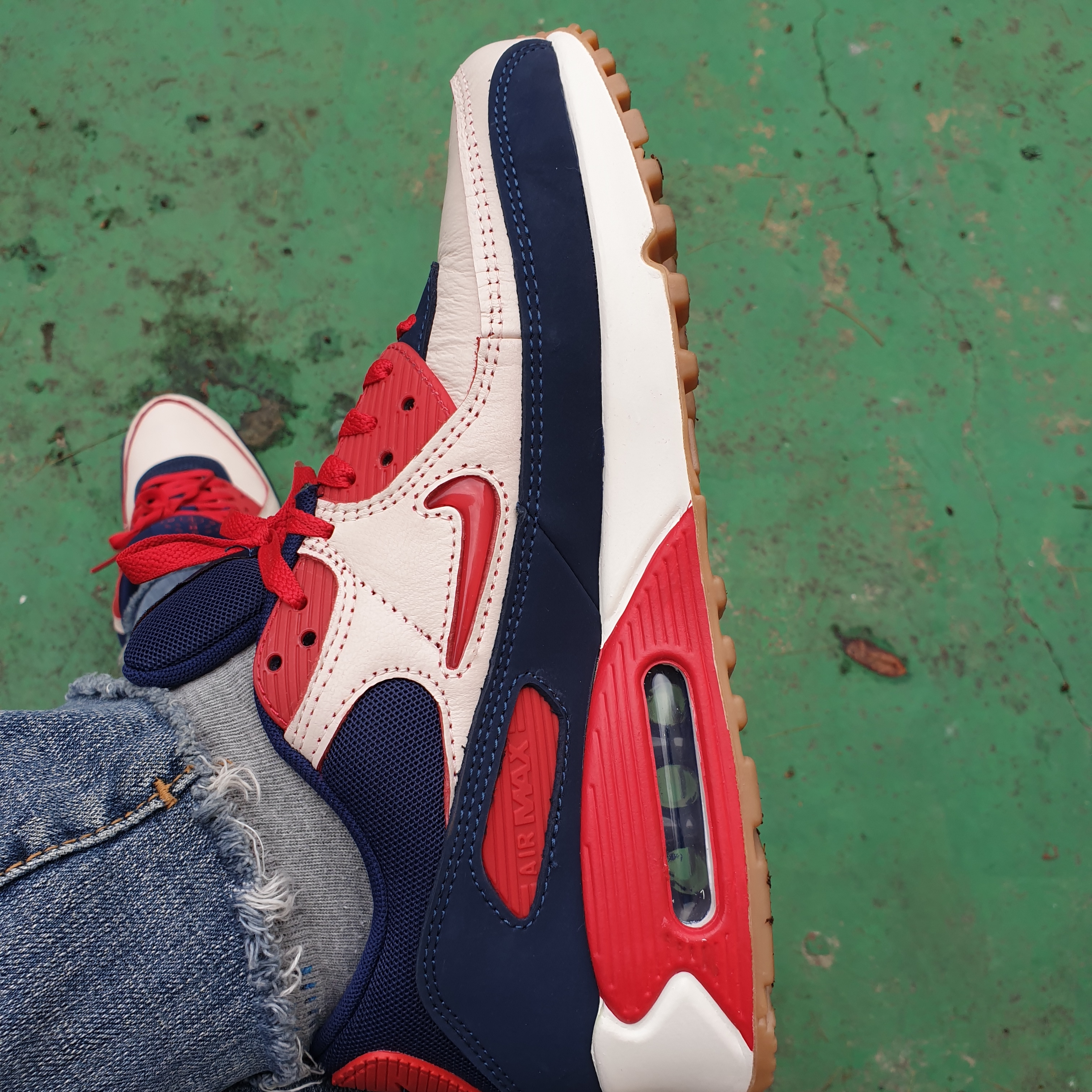 Nike Air Max 90 Home & Away Red 착용 스타일 - 1