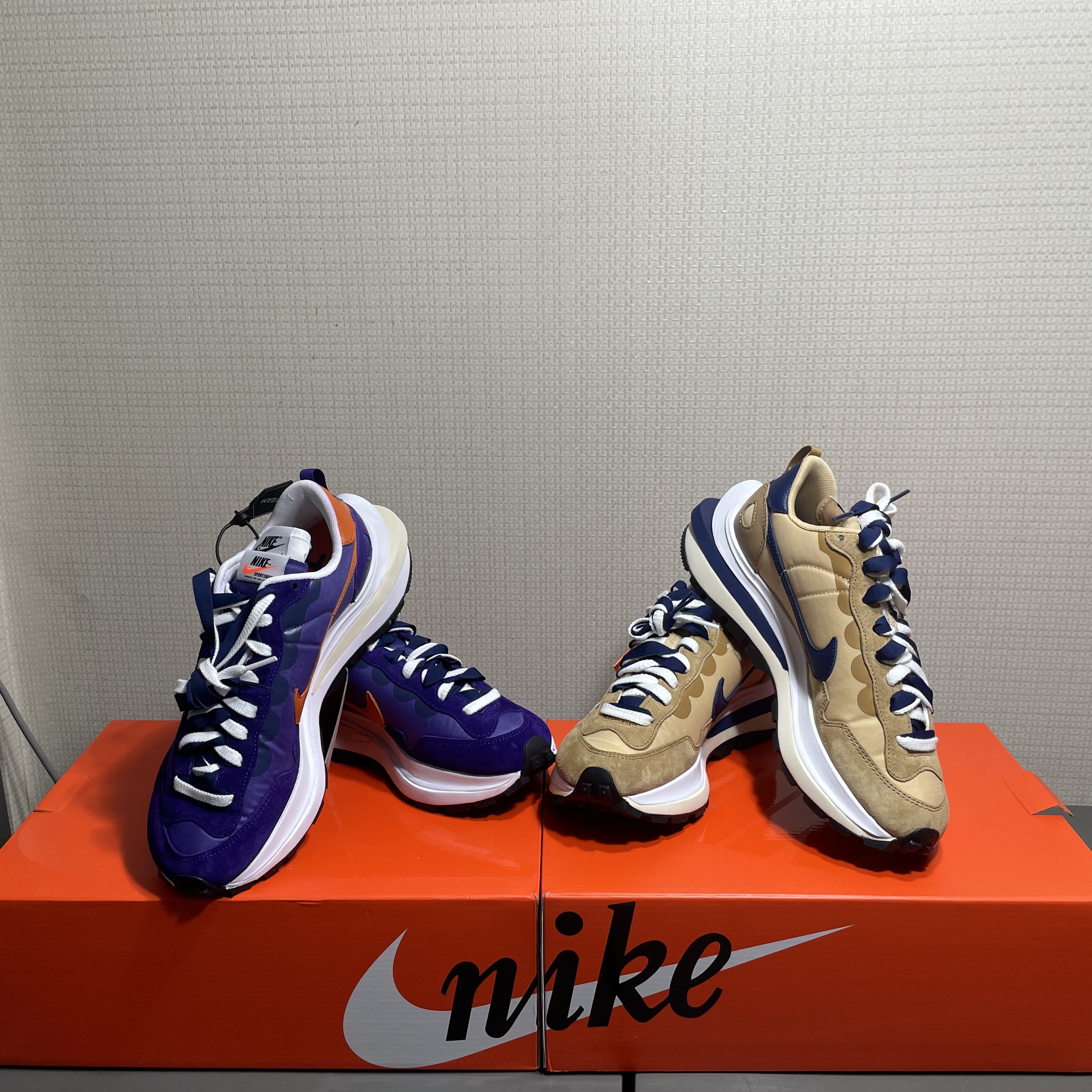 Nike x Sacai VaporWaffle Dark Iris, Nike x Sacai VaporWaffle Sesame and Blue Void 착용 스타일