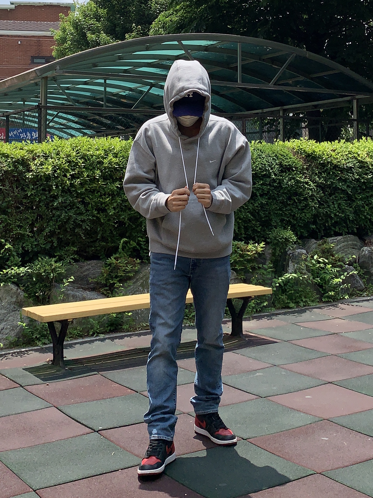 Nike NRG Solo Swoosh Fleece Hoodie Dark Grey Heather - Asia, Jordan 1 Retro High OG Bred Banned 2016 착용 스타일
