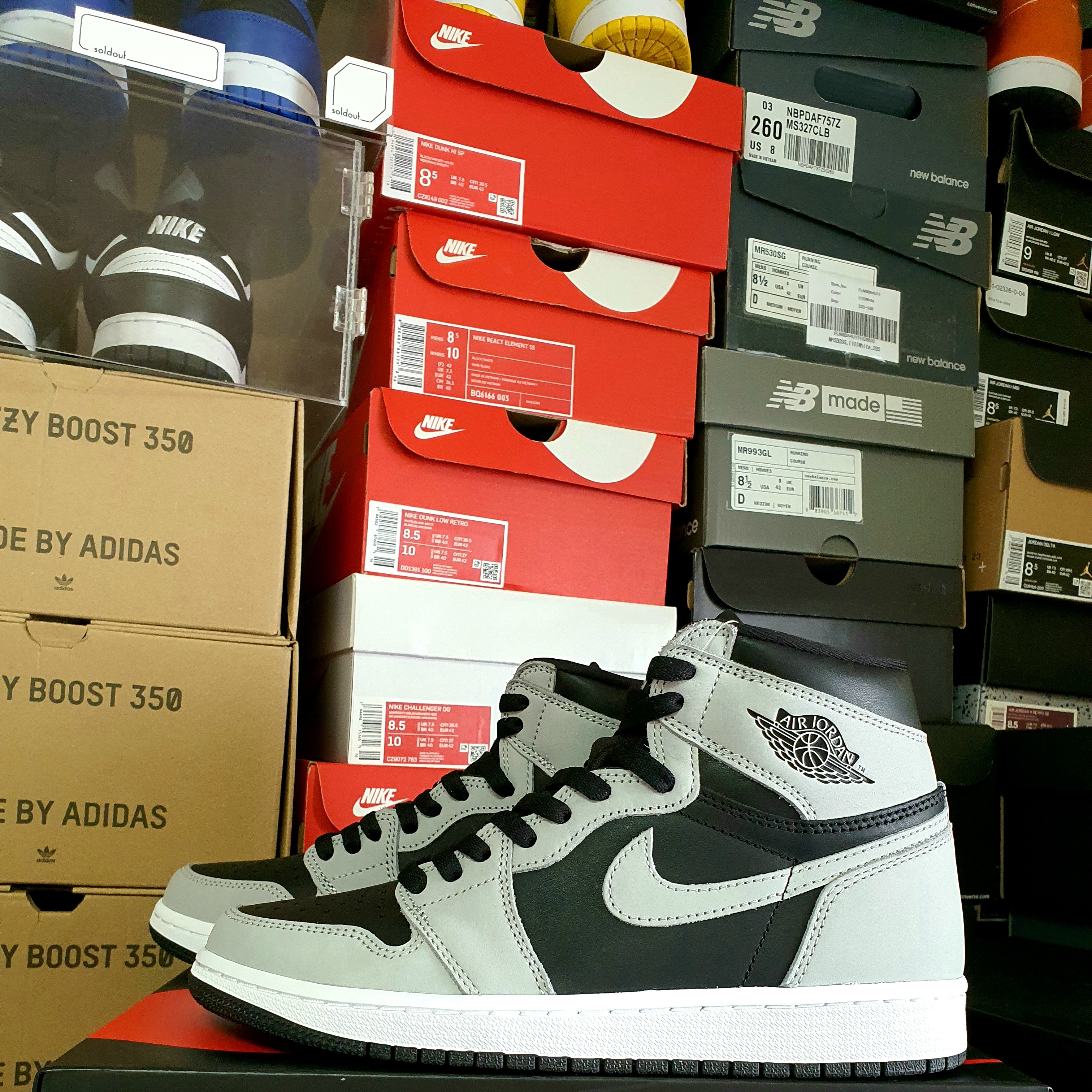 Jordan 1 Retro High OG Shadow 2.0, Nike Dunk Low Retro Black 착용 스타일