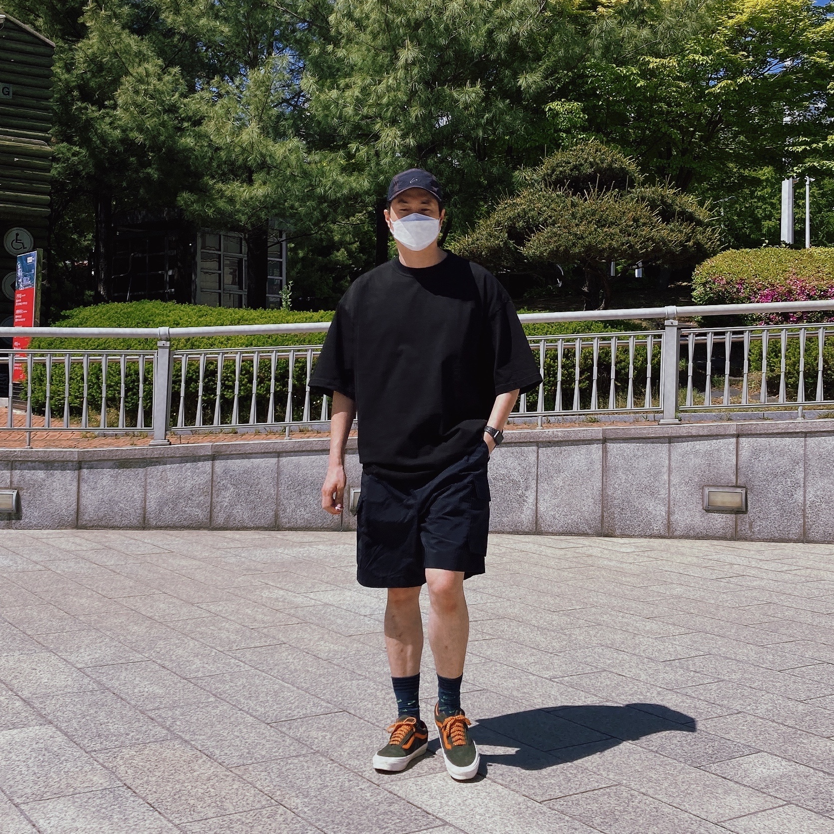 Vans Vault x Porter OG Old Skool LX Forest night 착용 스타일