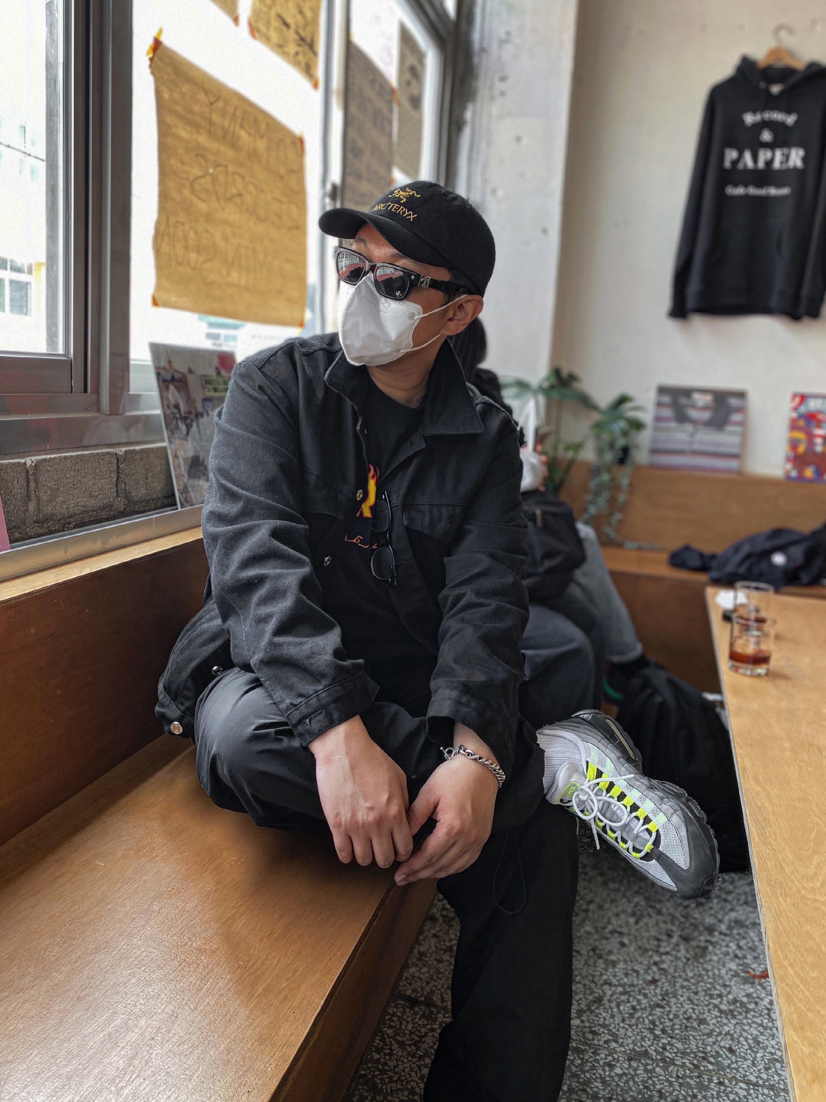 Nike Air Max 95 OG Neon Yellow 2020, Palace x Arc'teryx 6-Panel Black - 20FW 착용 스타일