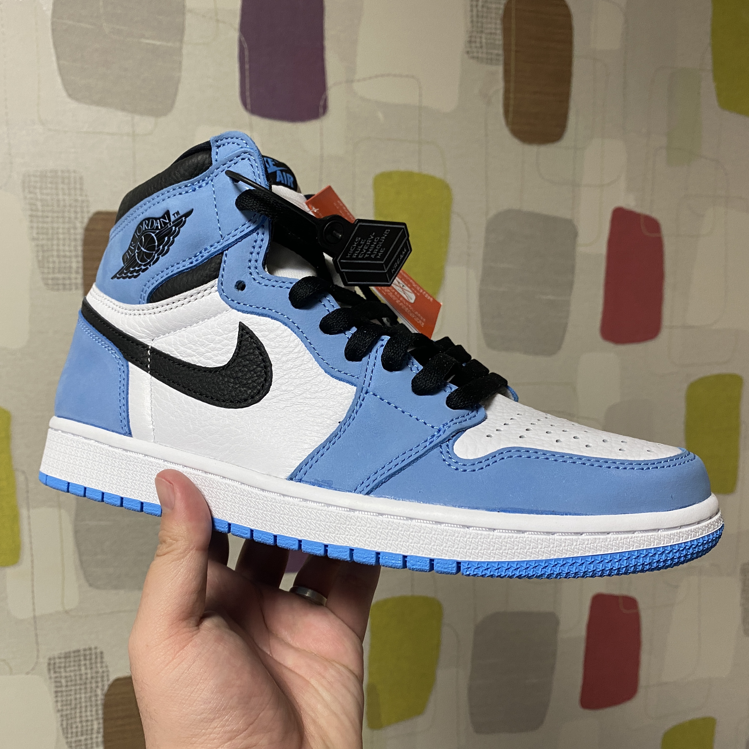 Jordan 1 Retro High OG University Blue 착용 스타일