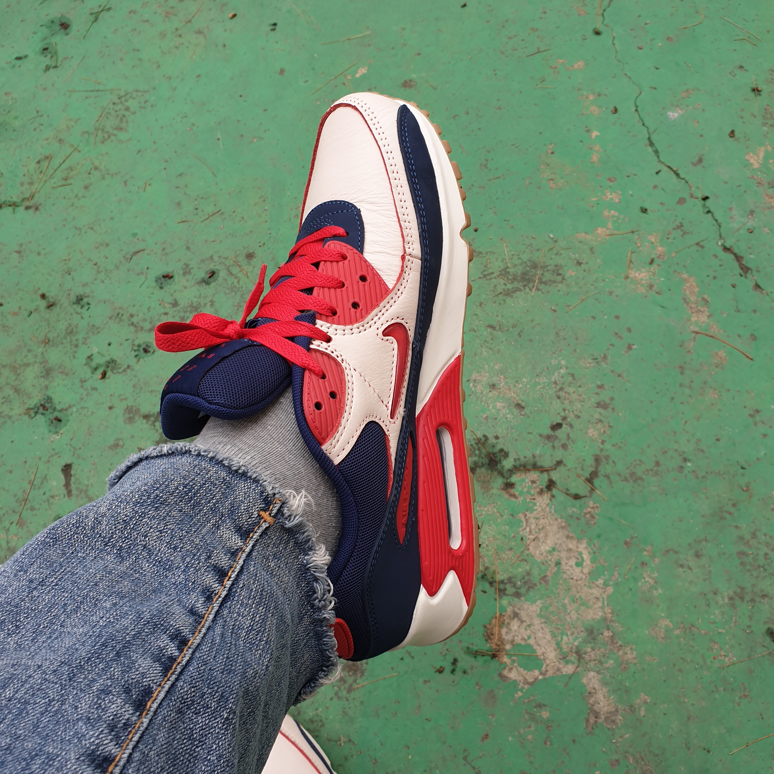 Nike Air Max 90 Home & Away Red 착용 스타일 - 3