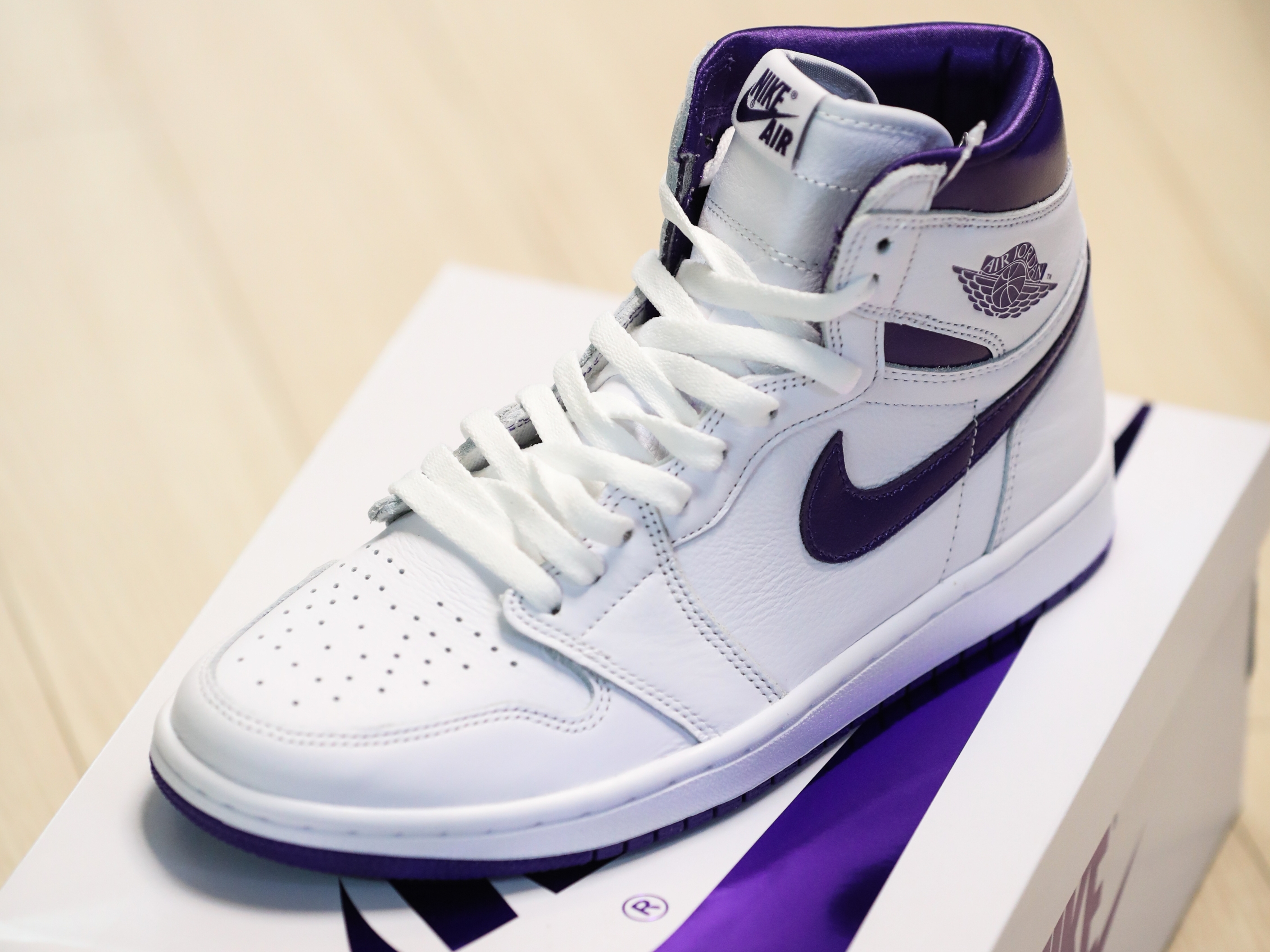 (W) Jordan 1 High OG Court Purple 착용 스타일 - 3