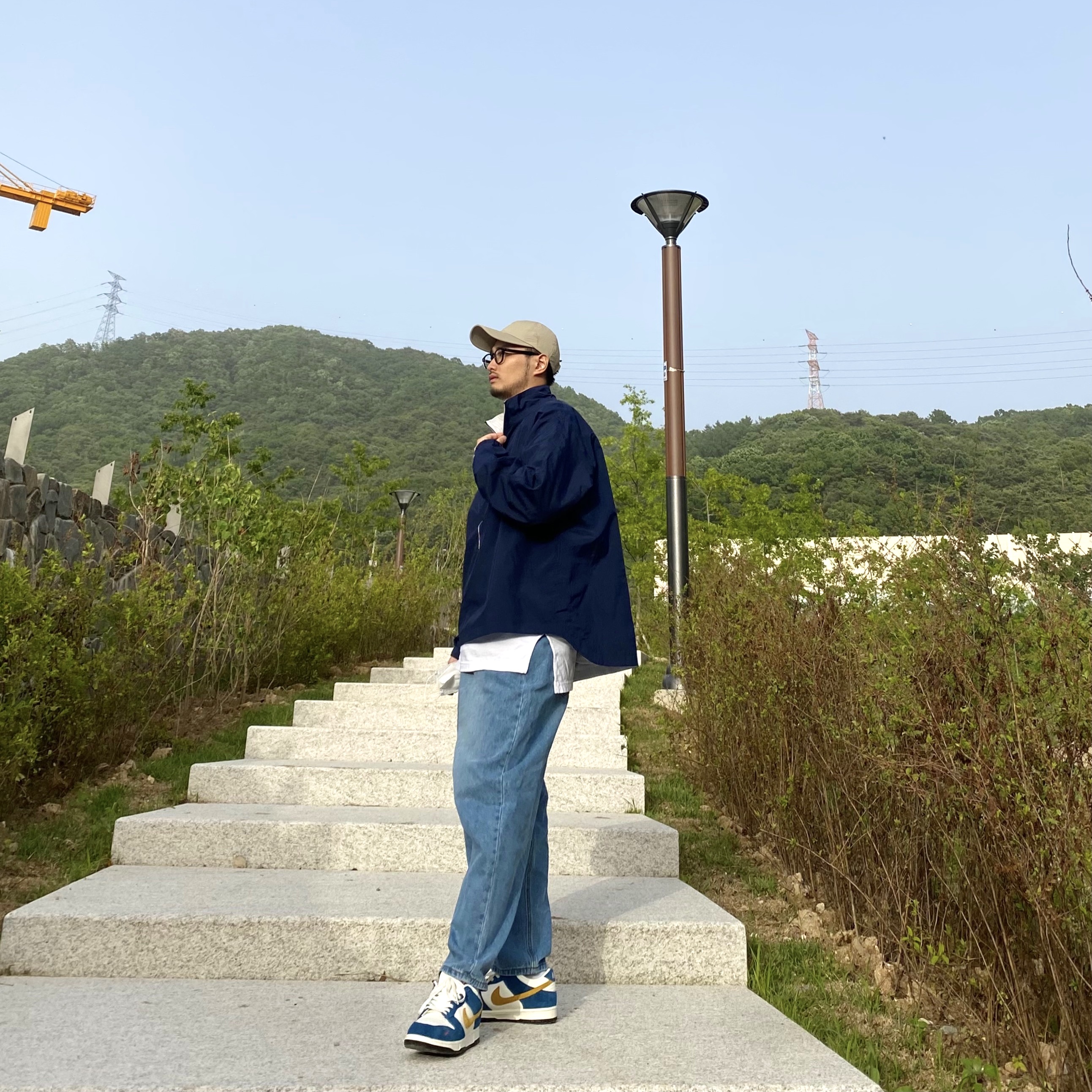 Nike x Kasina Dunk Low 80's Bus, Nike x Kim Jones Reversible Wind Breaker Navy - US/EU 착용 스타일 - 3