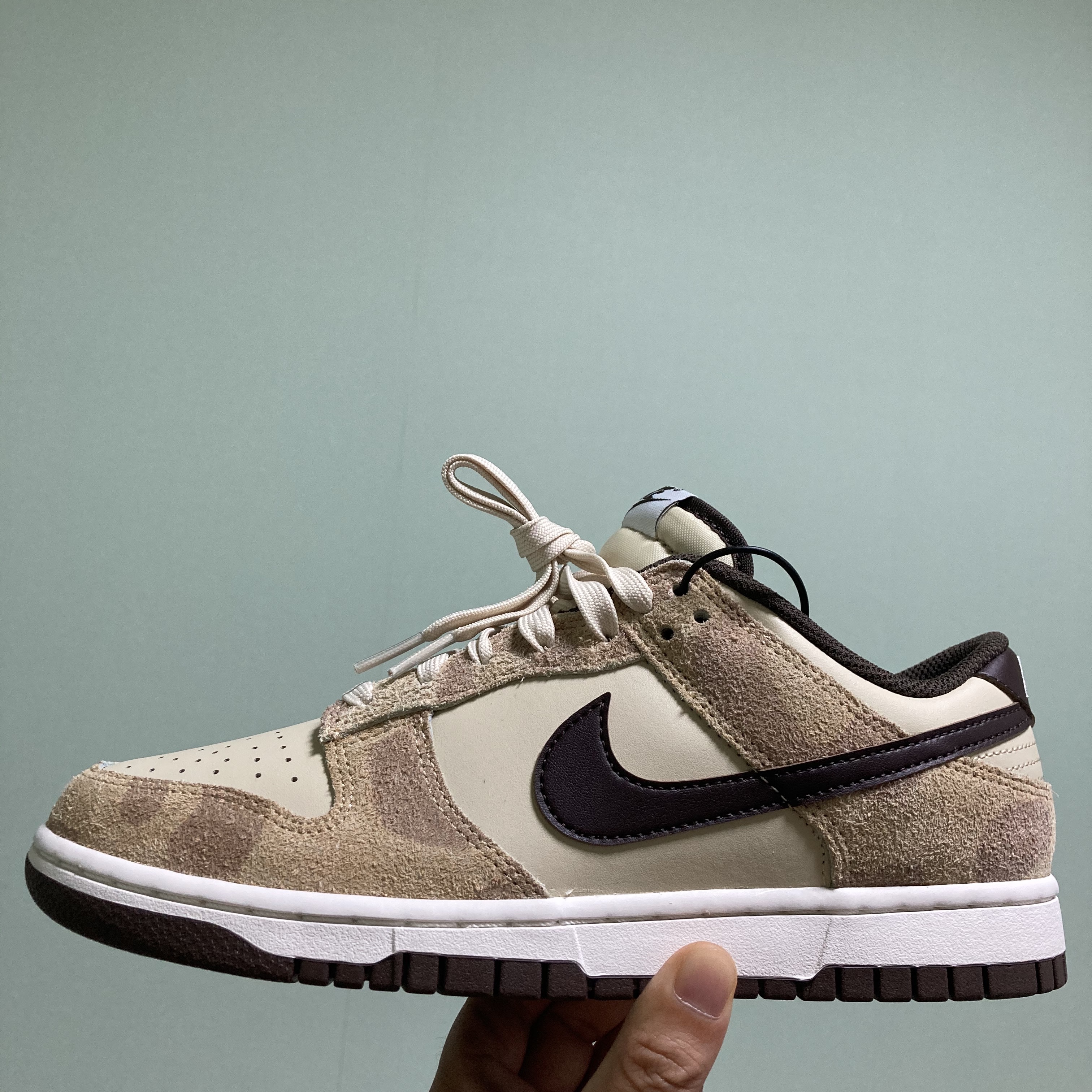Nike Dunk Low Retro PRM Cheetah 착용 스타일