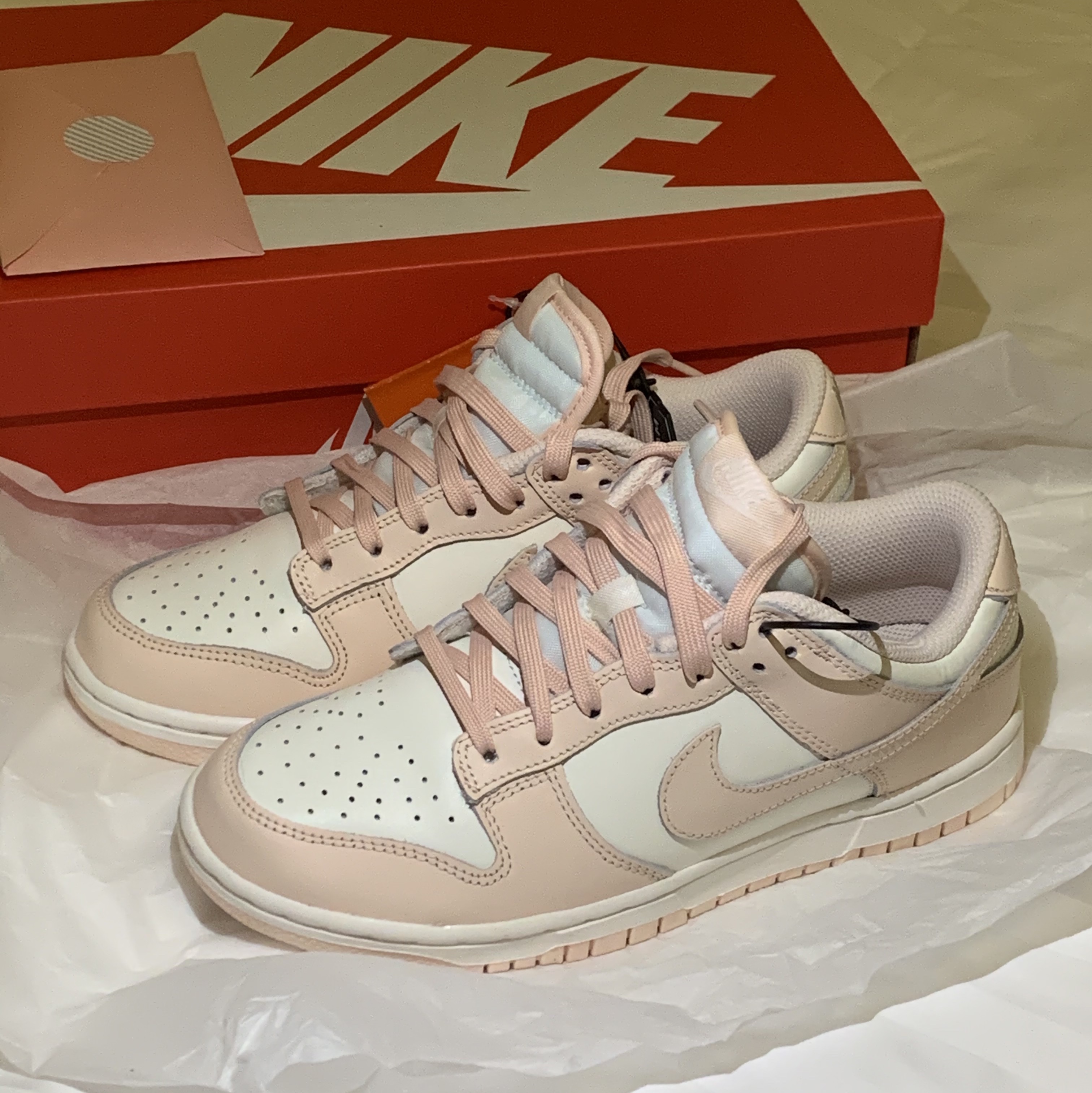 (W) Nike Dunk Low Orange Pearl 착용 스타일 - 1