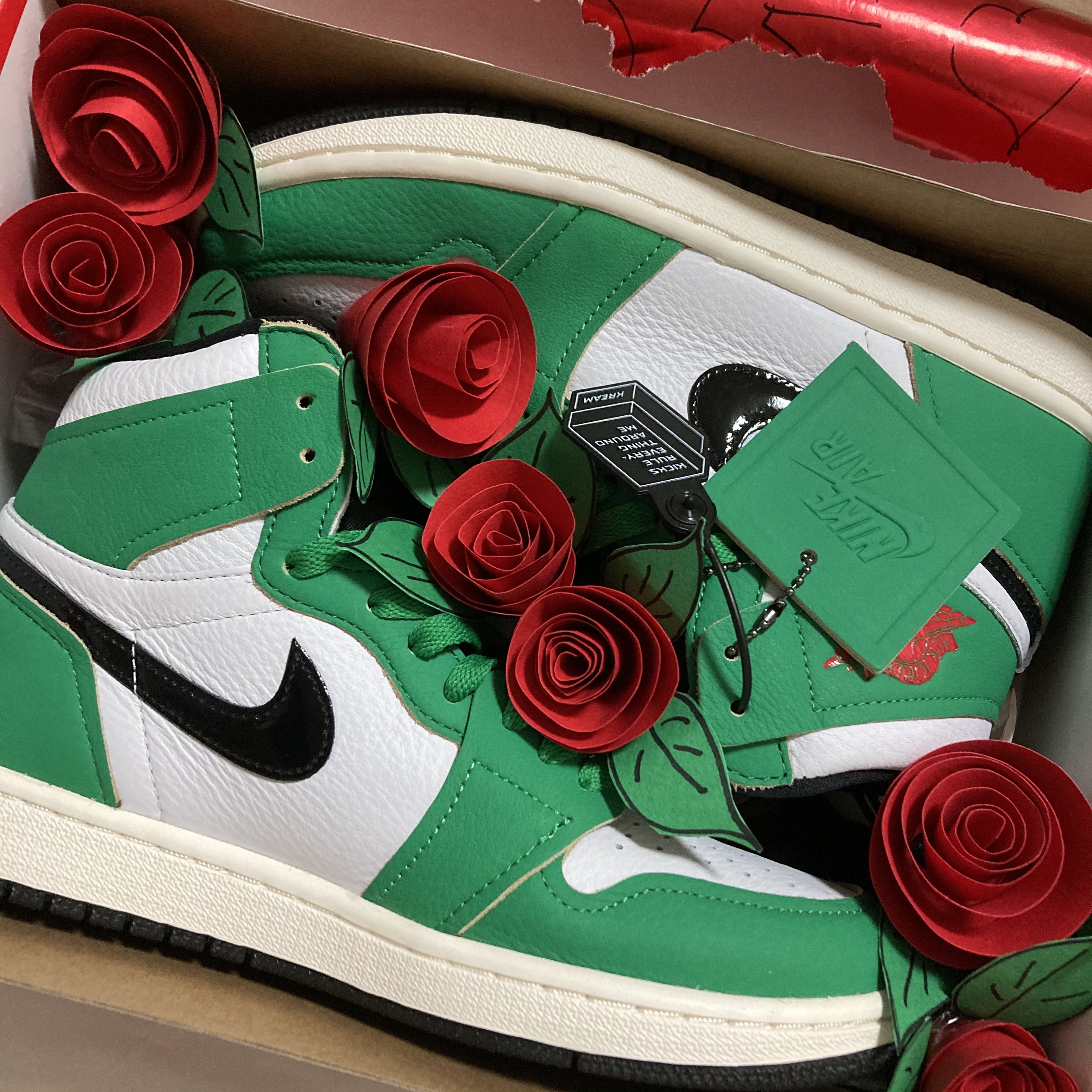 (W) Jordan 1 Retro High OG Lucky Green 착용 스타일