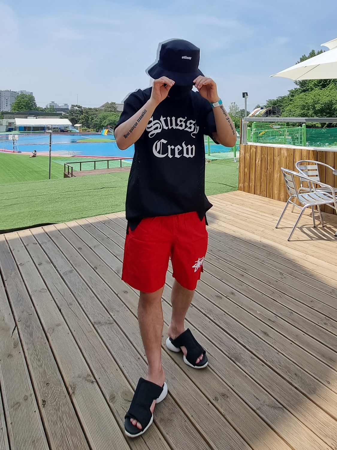 Nike x Stussy Water Shorts Habanero Red 착용 스타일