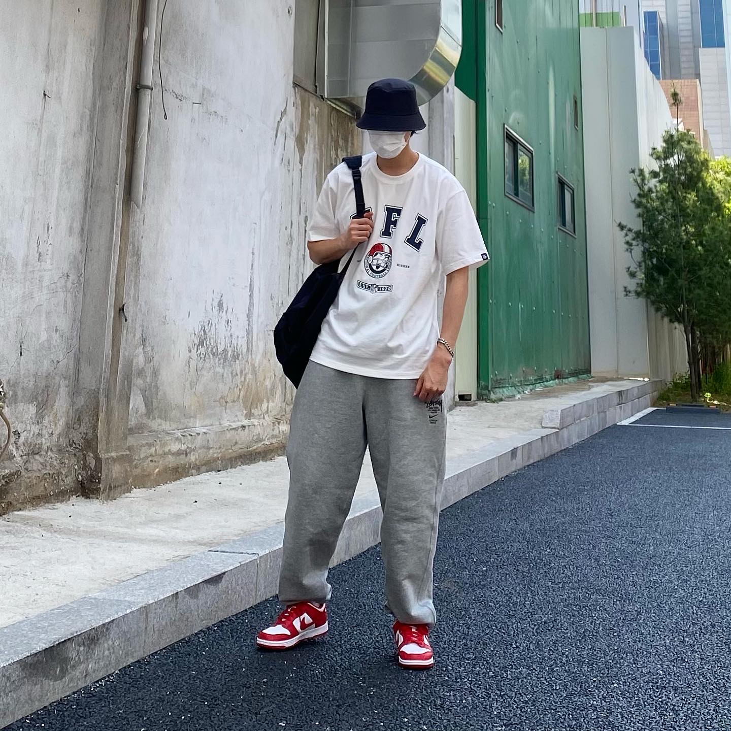 Nike Dunk Low SP University Red 2020, Nike x Stussy NRG ZR Fleece Pants Heather Grey - US/EU 착용 스타일 - 2