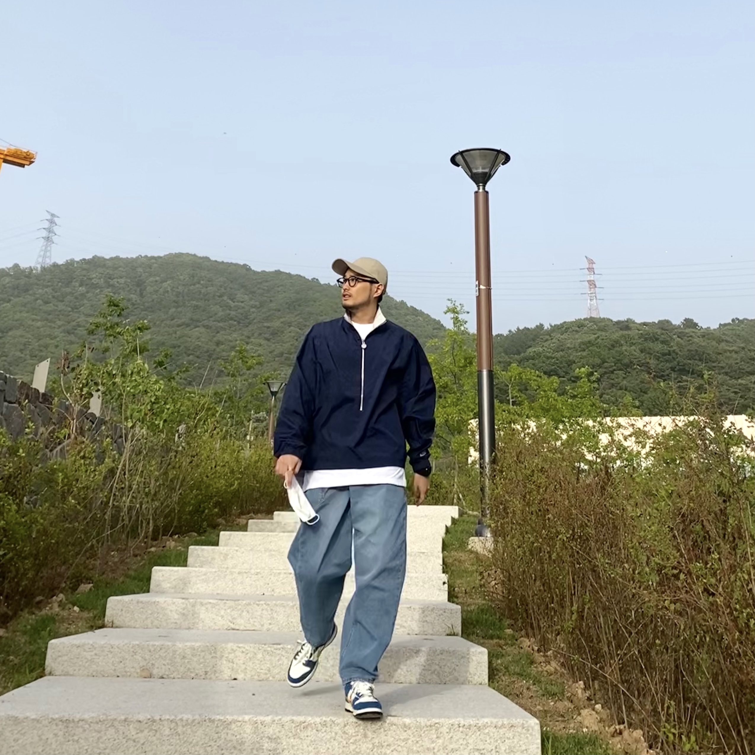Nike x Kasina Dunk Low 80's Bus, Nike x Kim Jones Reversible Wind Breaker Navy - US/EU 착용 스타일 - 1