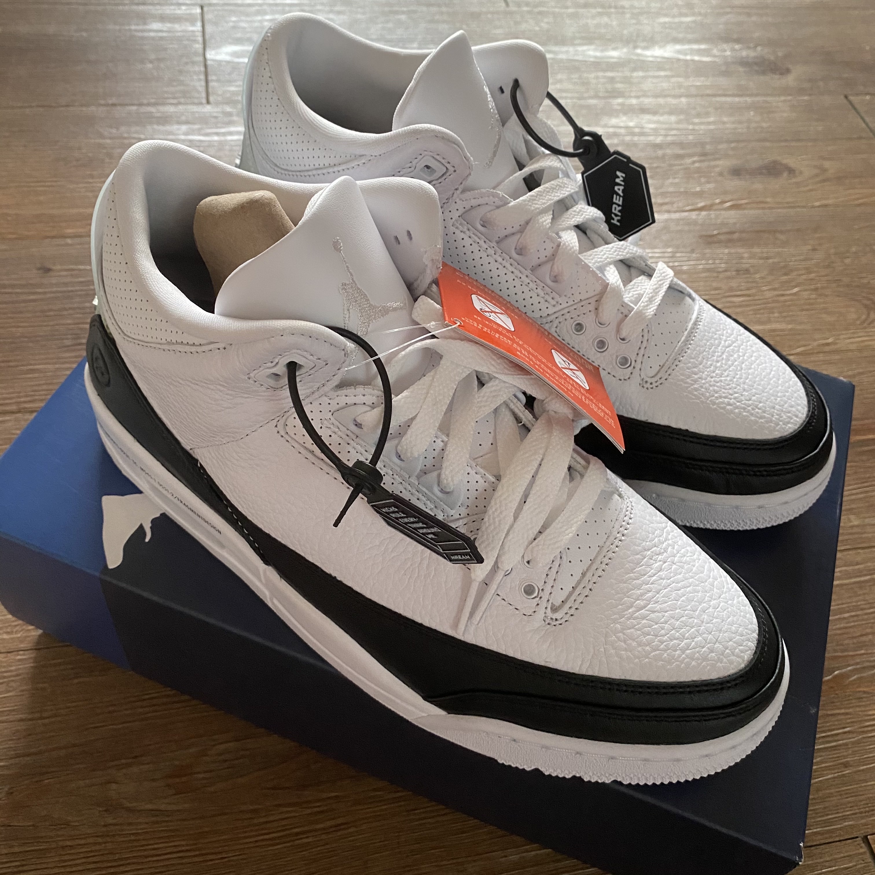 Jordan 3 x Fragment Retro SP White Black 착용 스타일