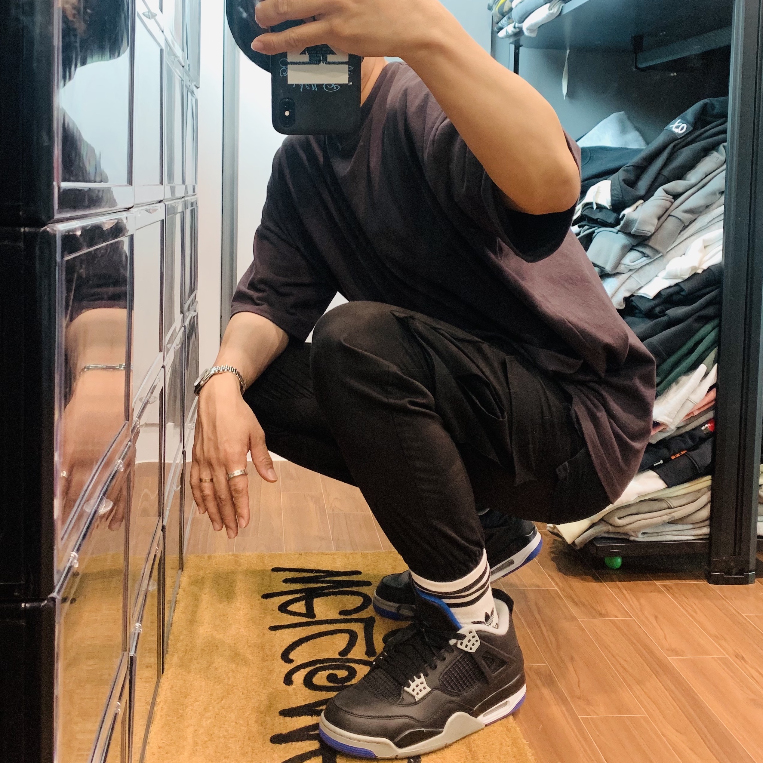 Jordan 4 Retro Motorsports Alternate 착용 스타일