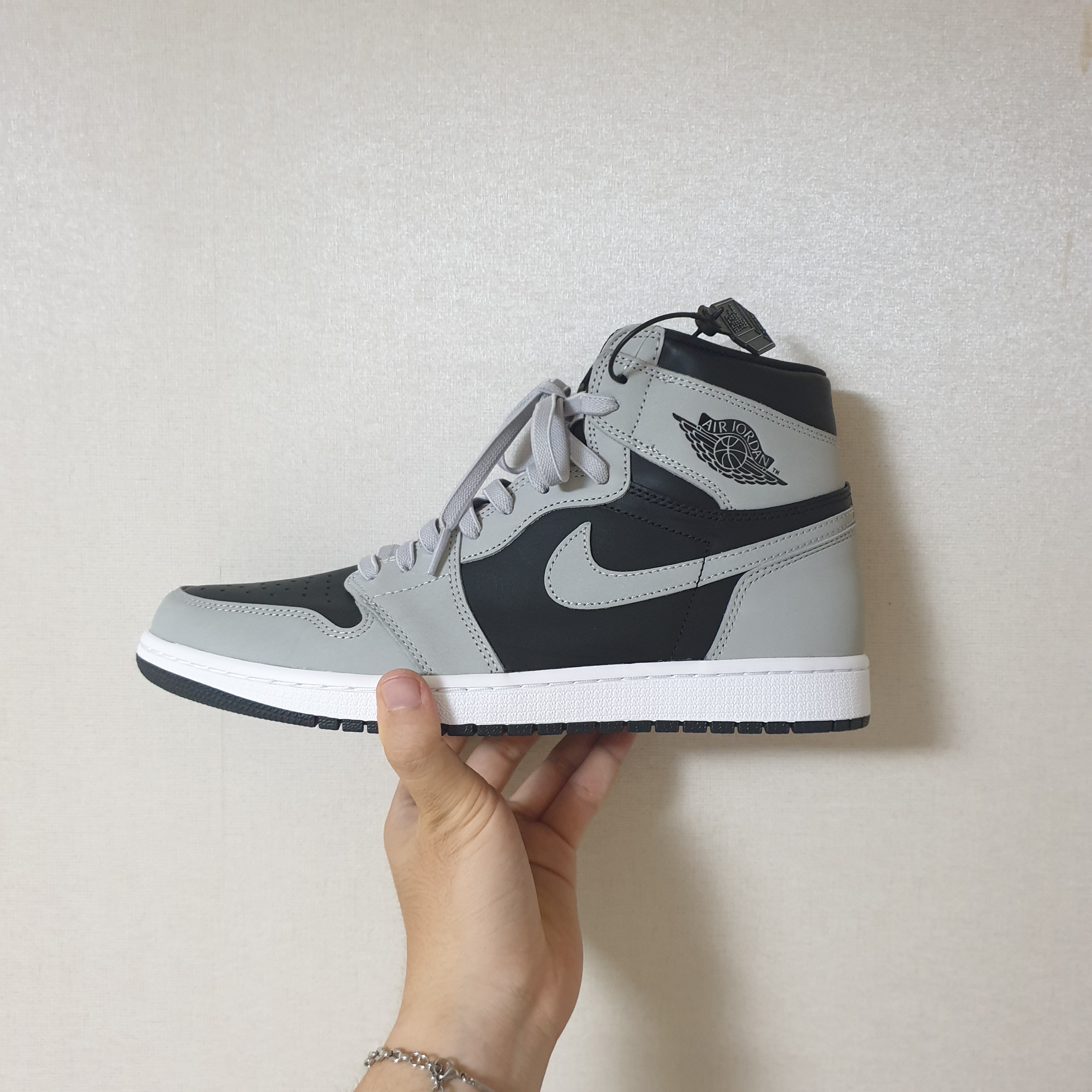 Jordan 1 Retro High OG Shadow 2.0 착용 스타일 - 1
