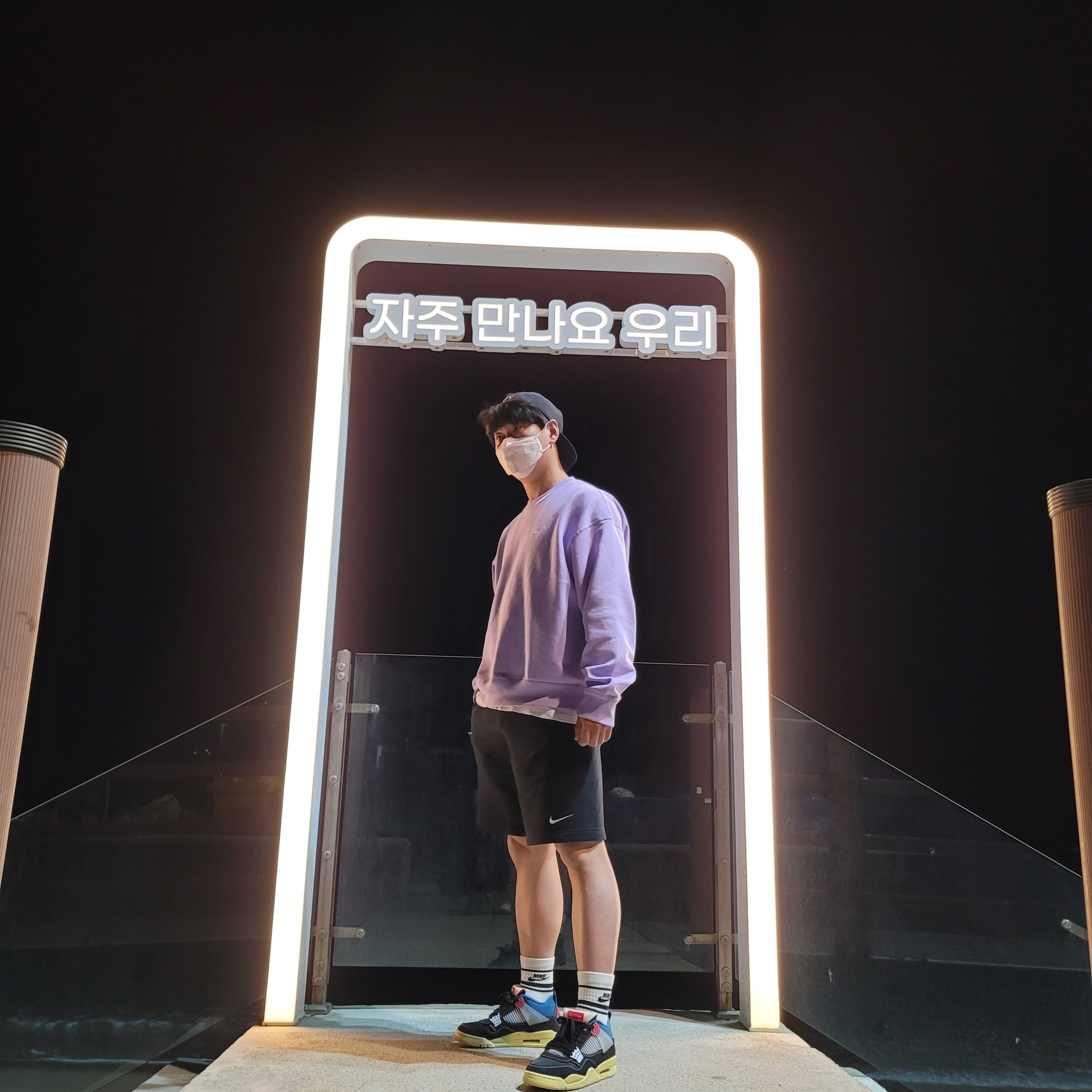Jordan 4 x Union Retro Off Noir, Nike NRG Solo Swoosh Crew Fleece Urban Lilac - US/EU 착용 스타일