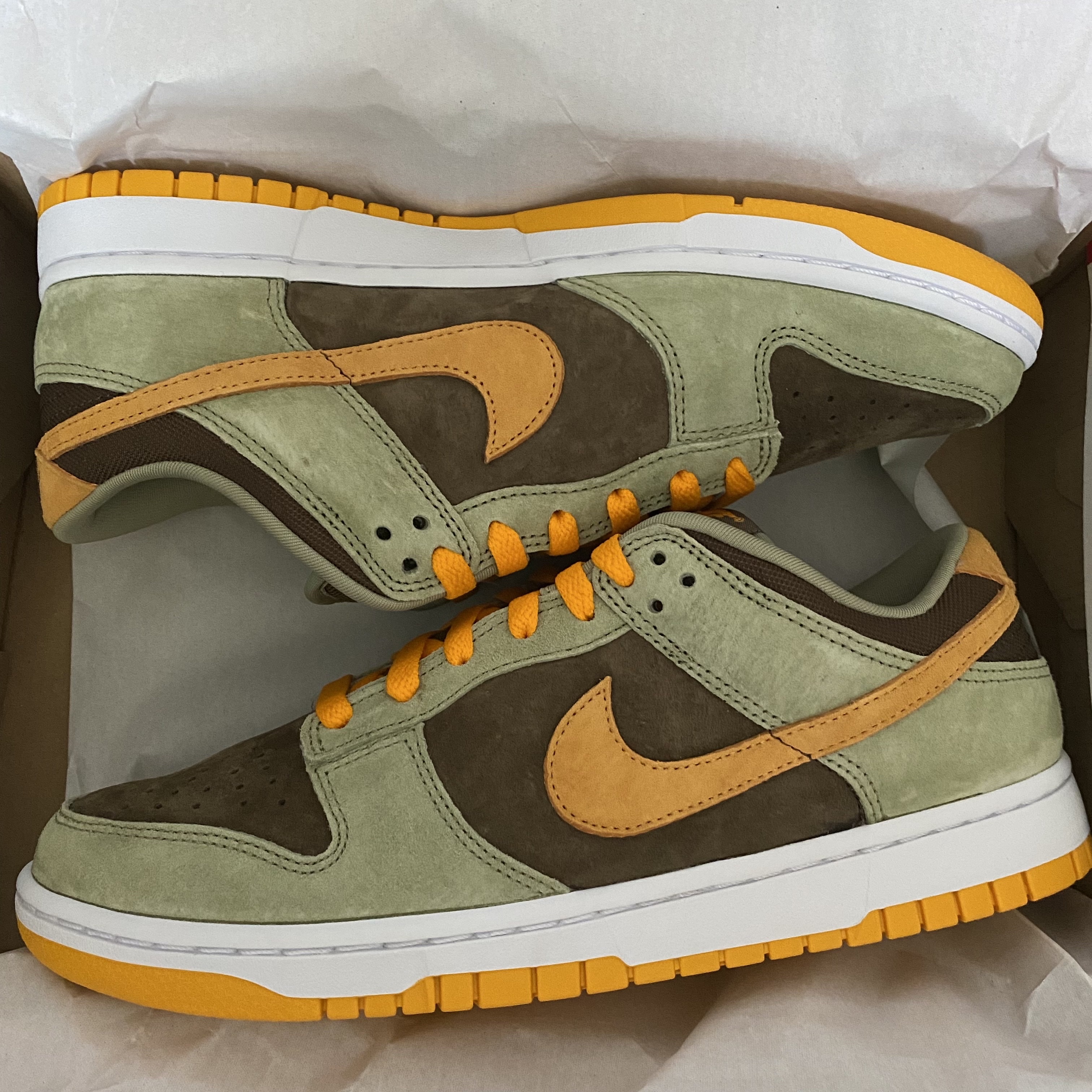 Nike Dunk Low SE Dusty Olive 착용 스타일