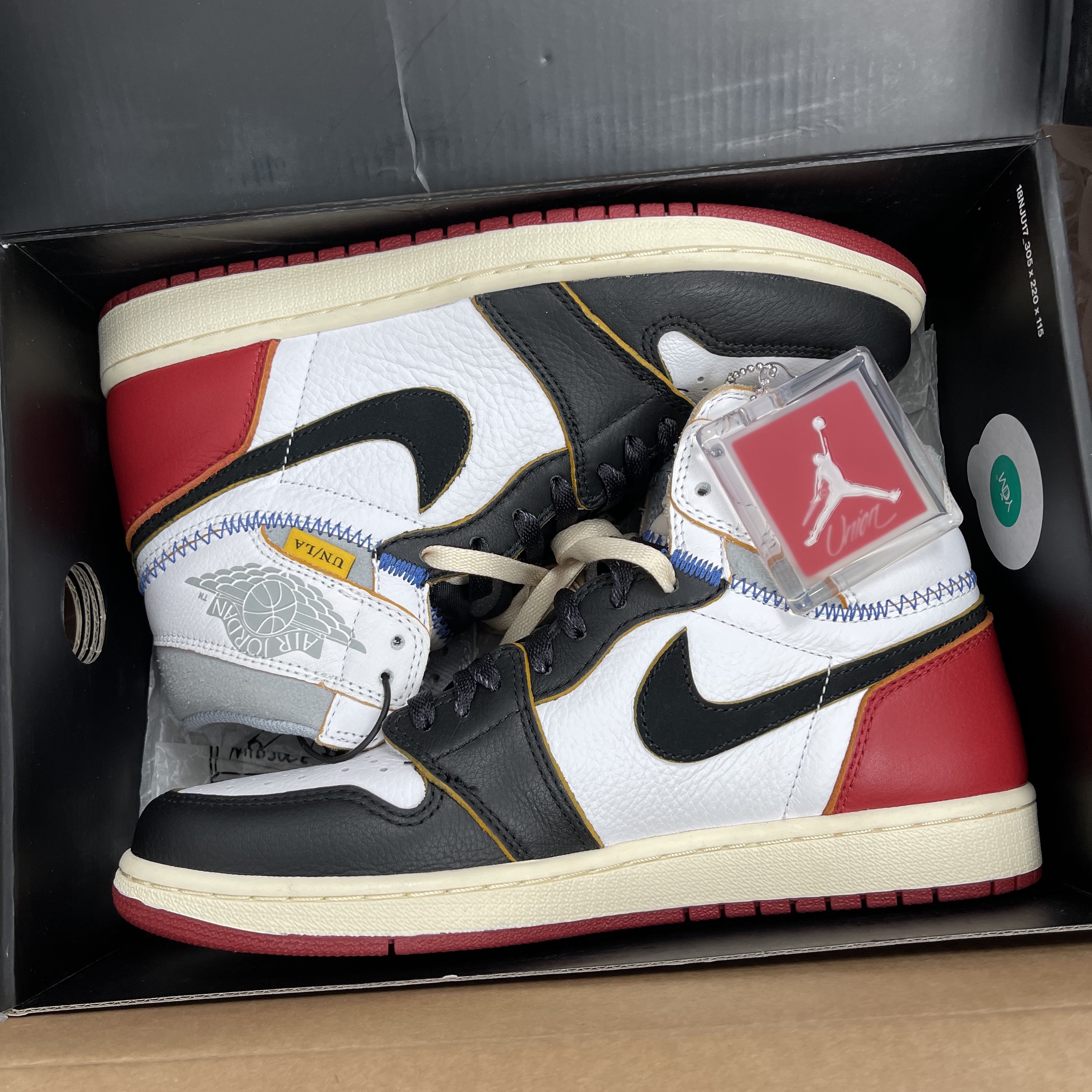 Jordan 1 x Union Retro High Black Toe 착용 스타일 - 2