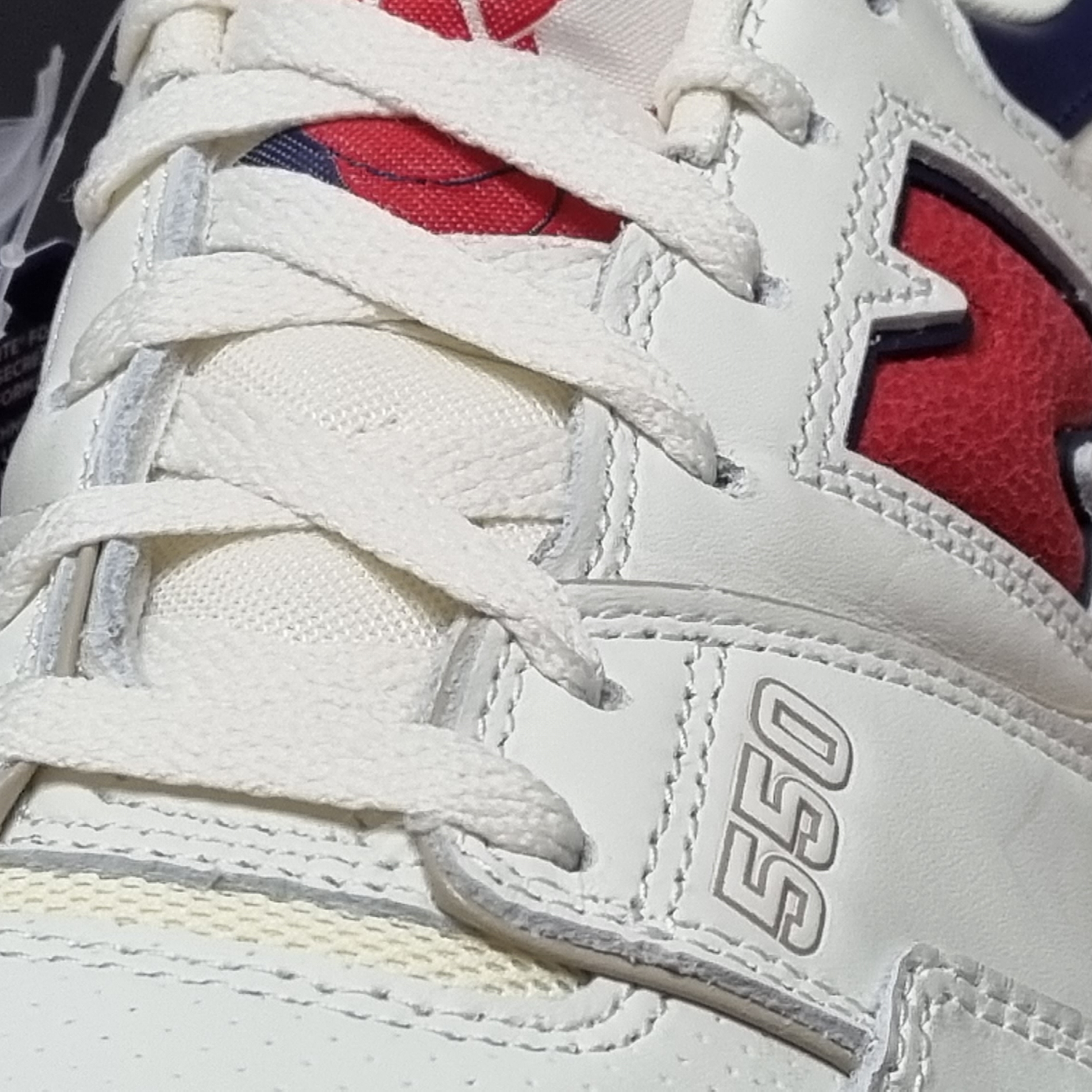 New Balance x Aime Leon Dore 550 Navy Red 착용 스타일 - 4