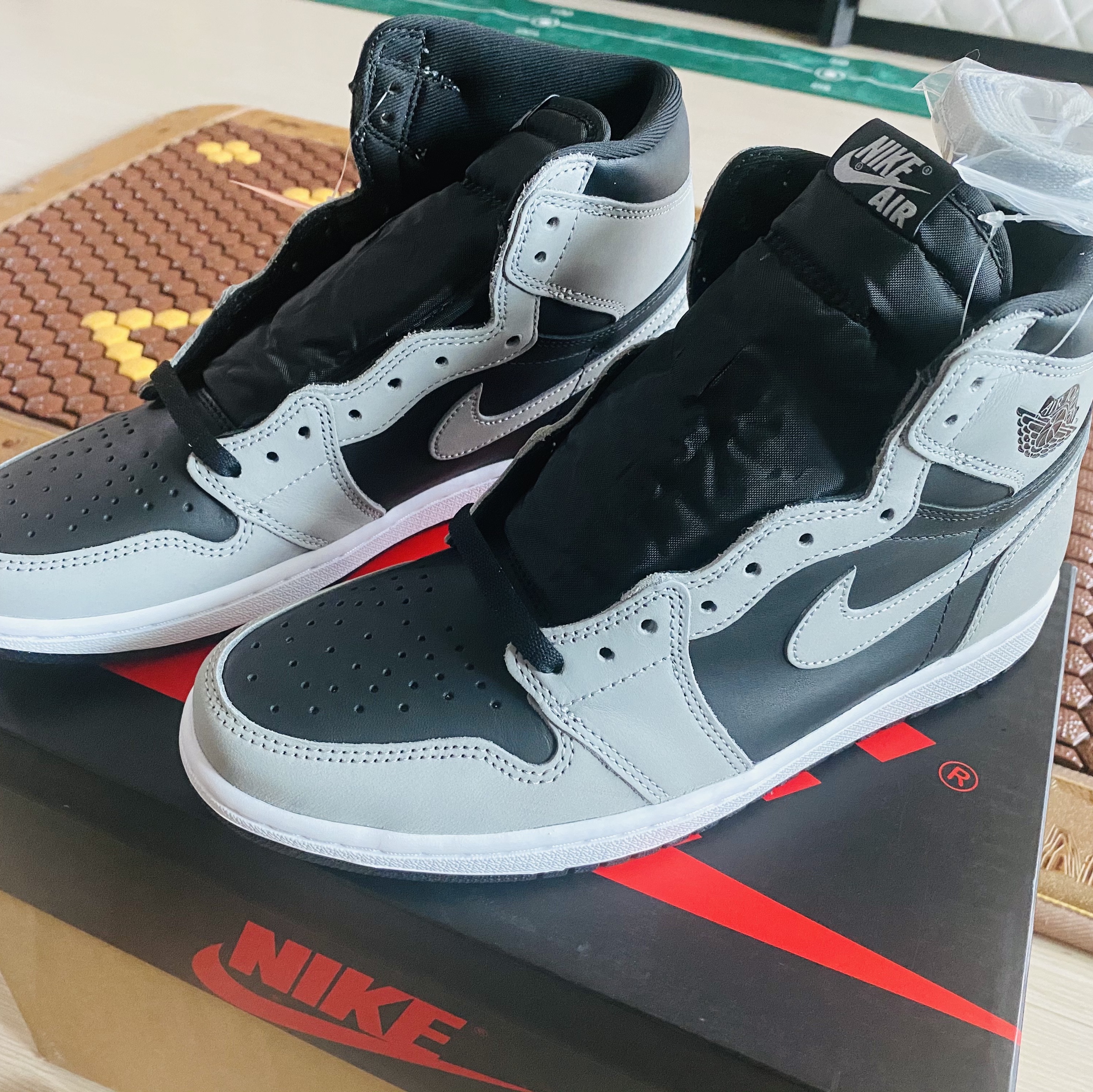 Jordan 1 Retro High OG Shadow 2.0 착용 스타일 - 2